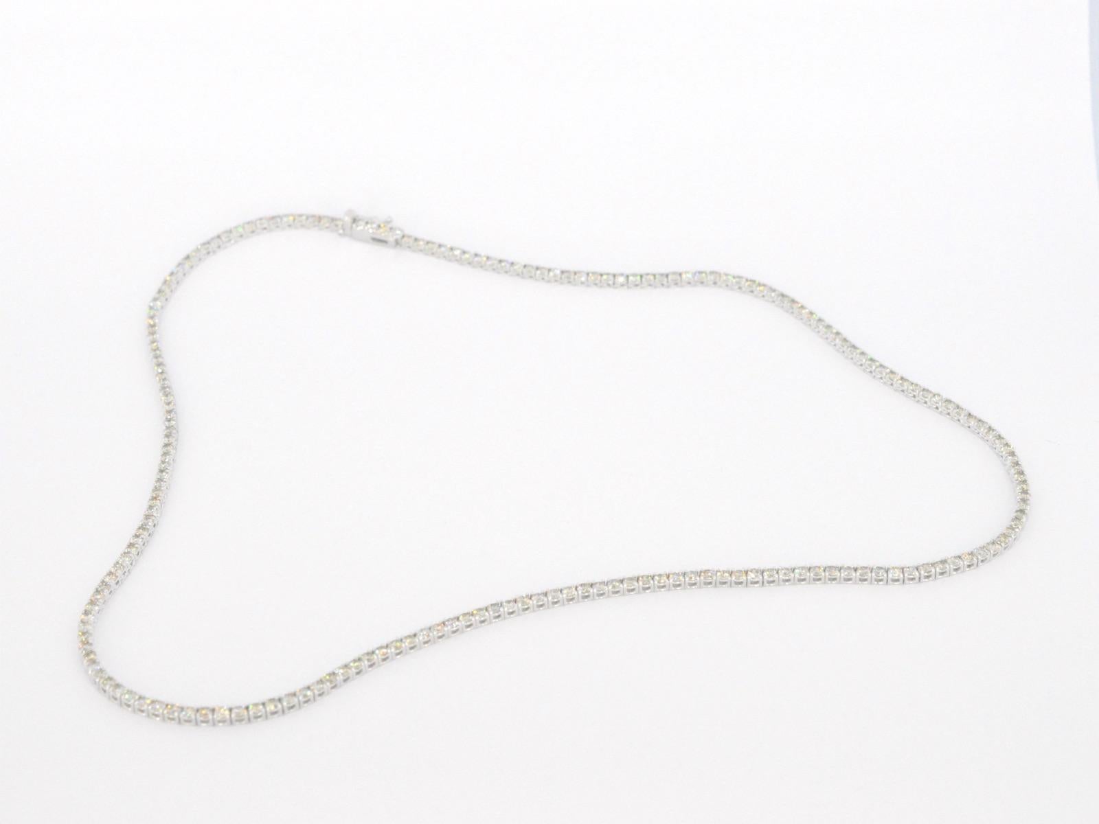 Women's Golden Tennis Necklace with diamonds 5.60 carat For Sale