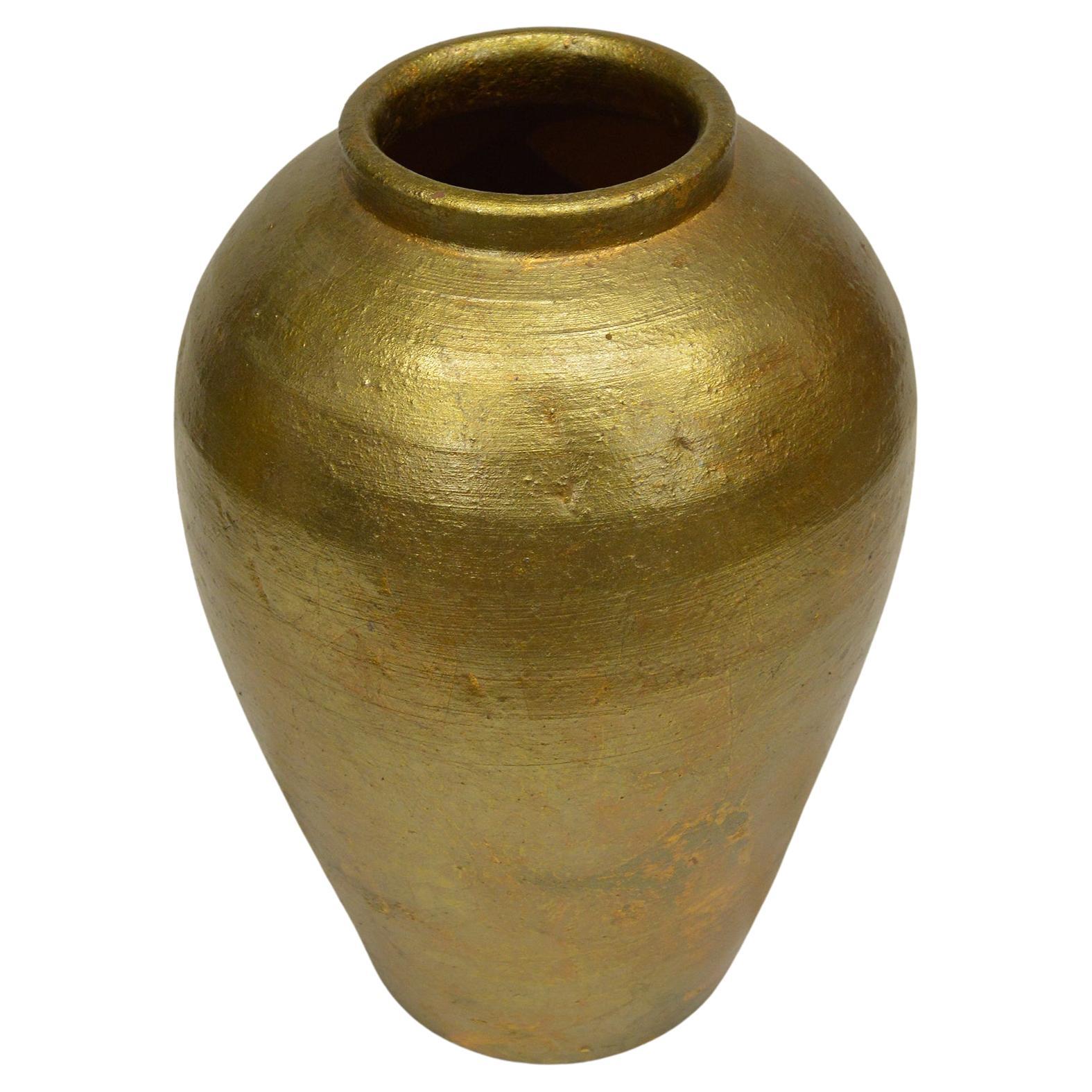 Vaso in terracotta dorata di Giovanni Patrini in vendita