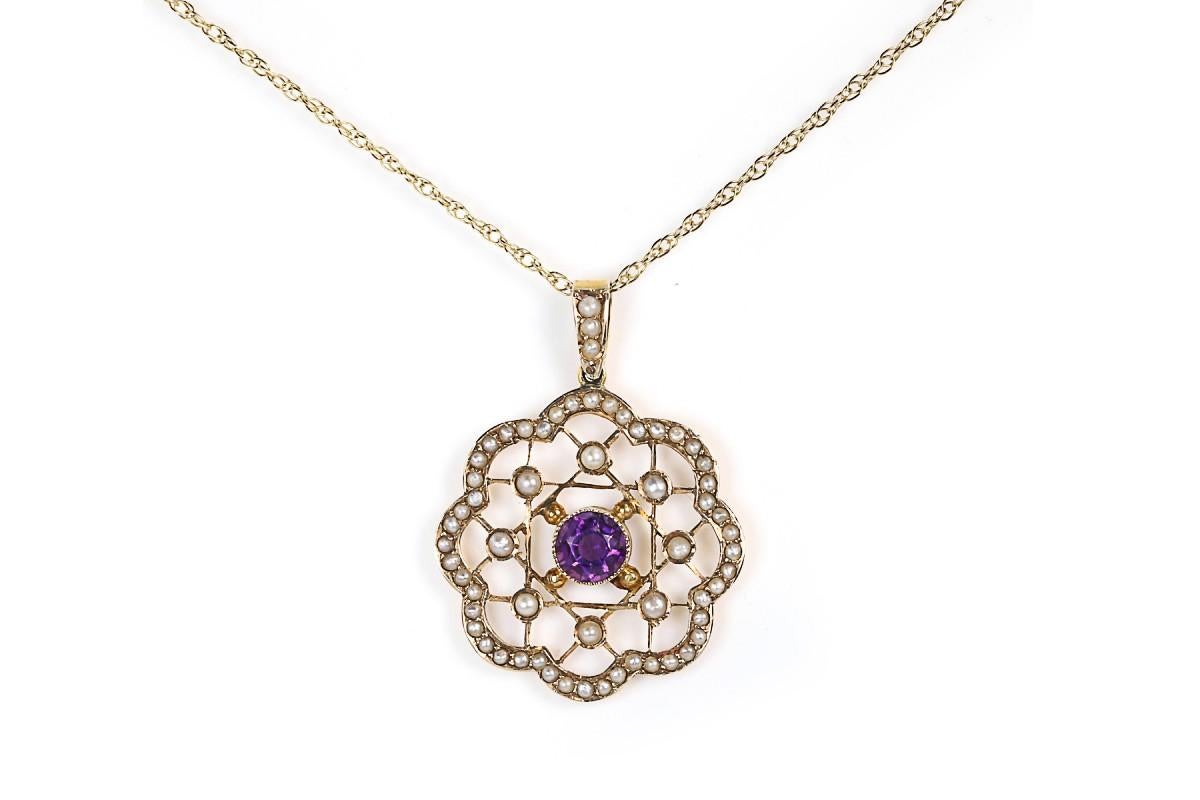 da uomo o donna Golden Victorian pendant with natural pearls and amethyst, UK, 1910. in vendita