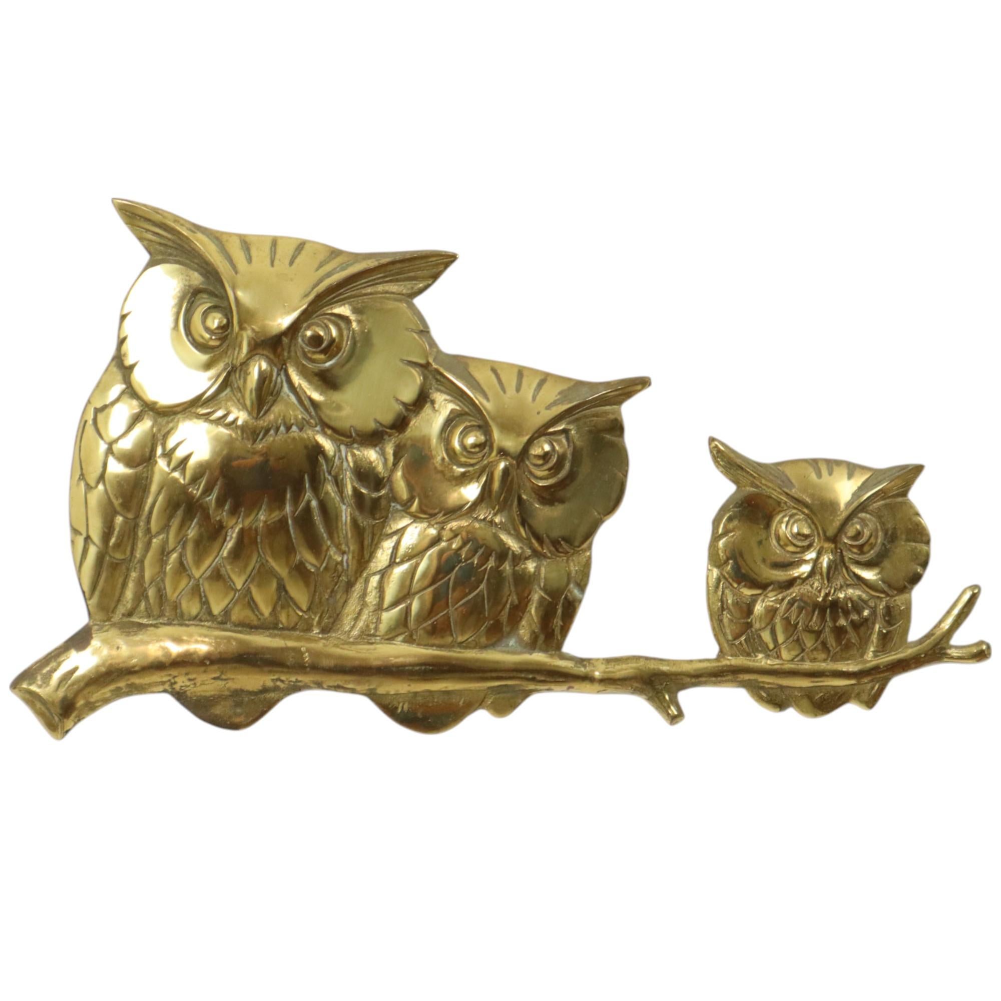 Goldene Wandskulptur Eulen auf Branch Messing Seventies 47cm (Deutsch) im Angebot