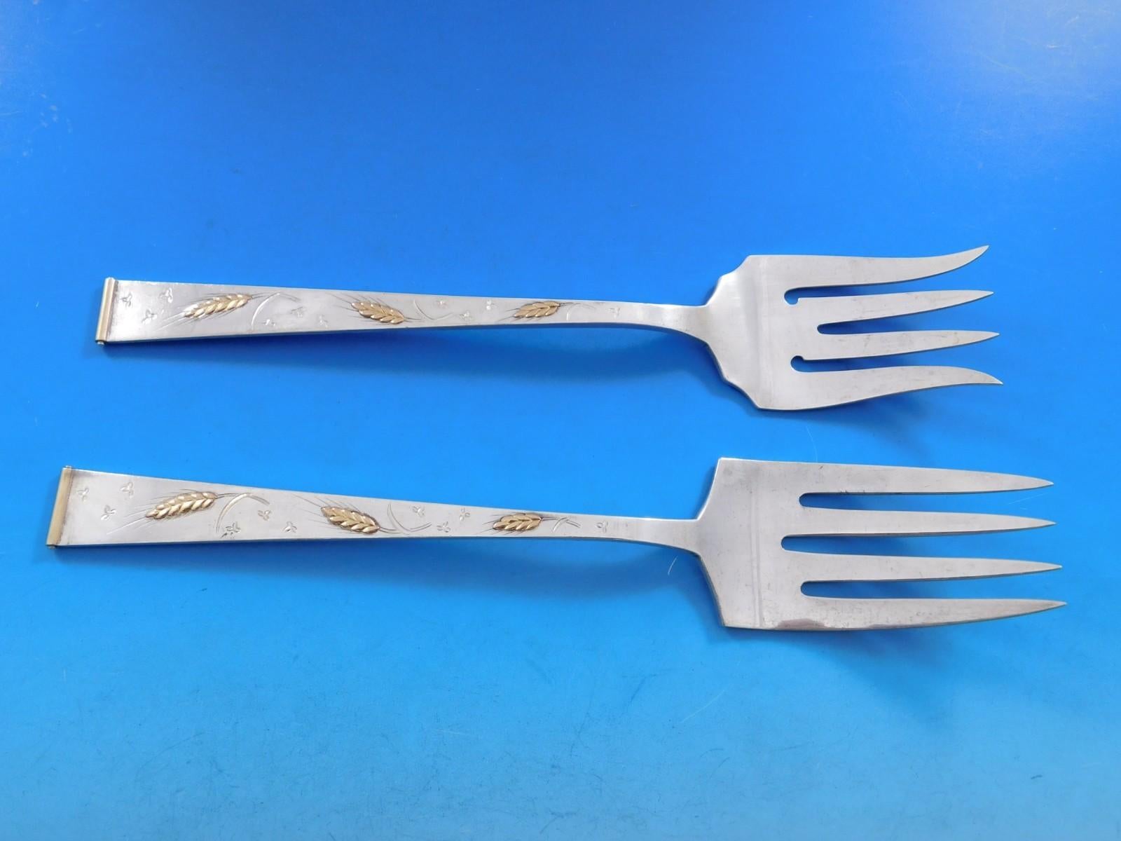 Golden Wheat by Unknown Sterling Silver Flatware Service 12 Dinner Set 106 piece In Excellent Condition For Sale In Big Bend, WI