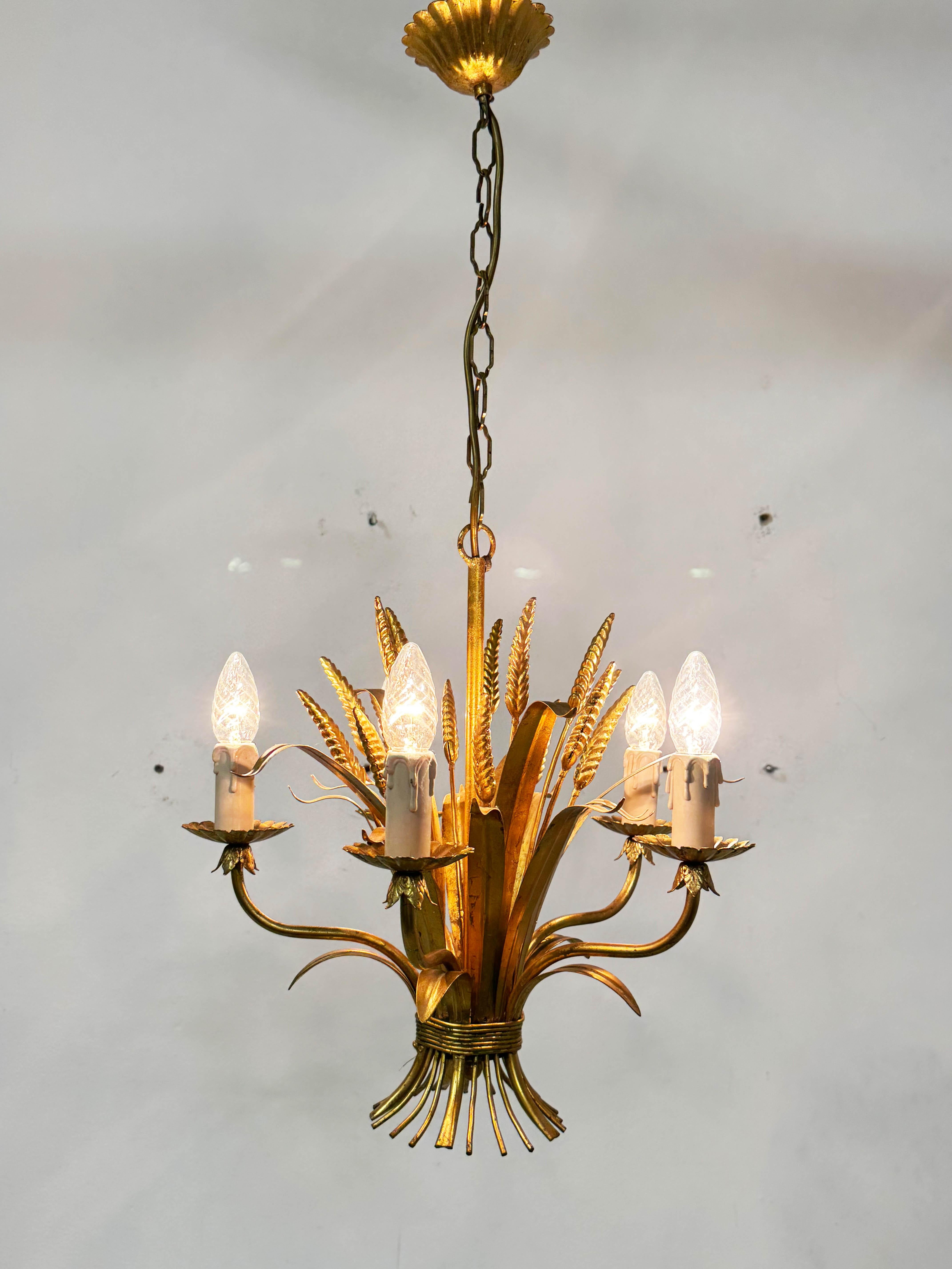 Lustre en forme de gerbe de blé doré par Hans Kögl en vente 5