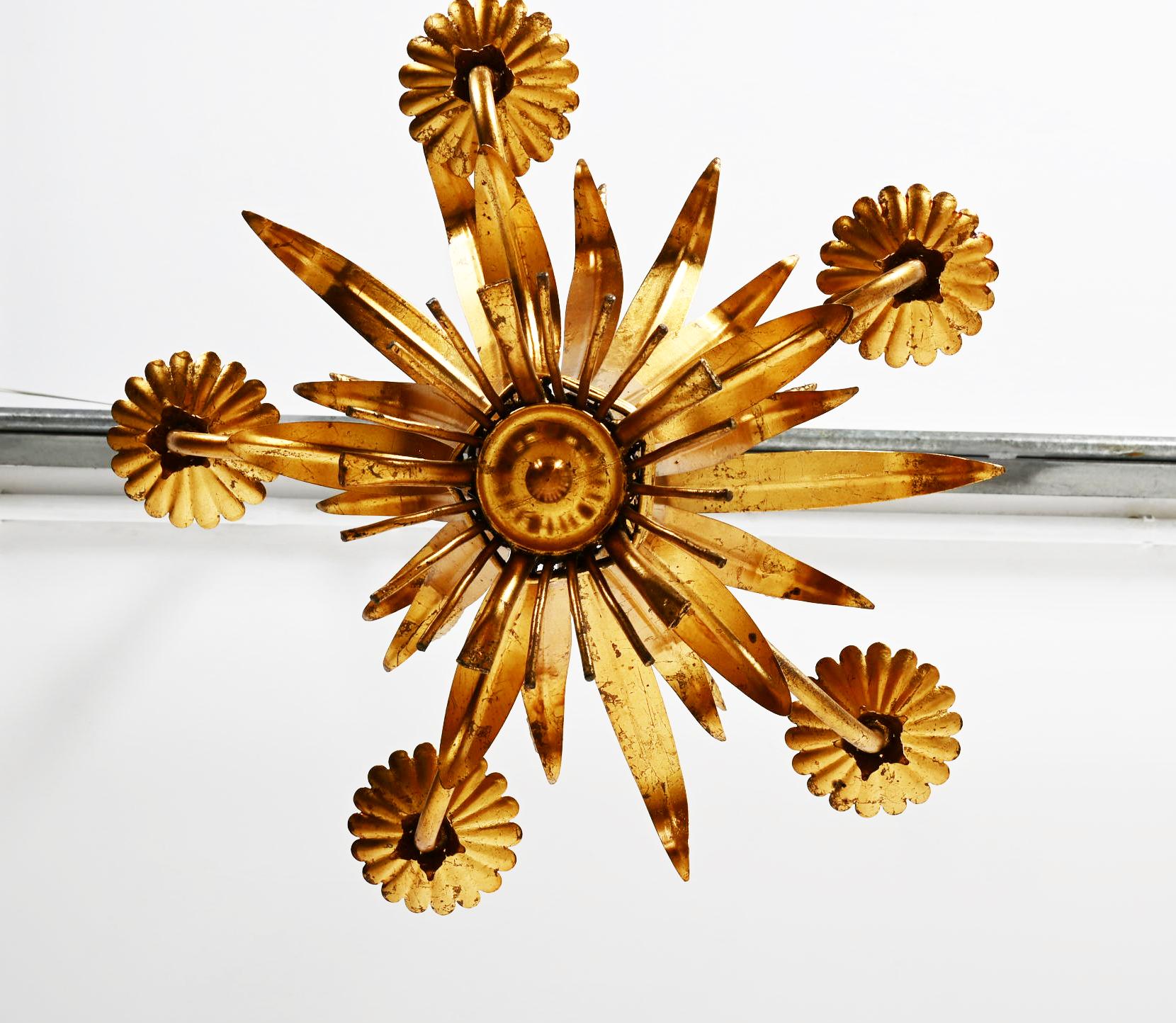 Laiton Lustre en forme de gerbe de blé doré par Hans Kögl en vente