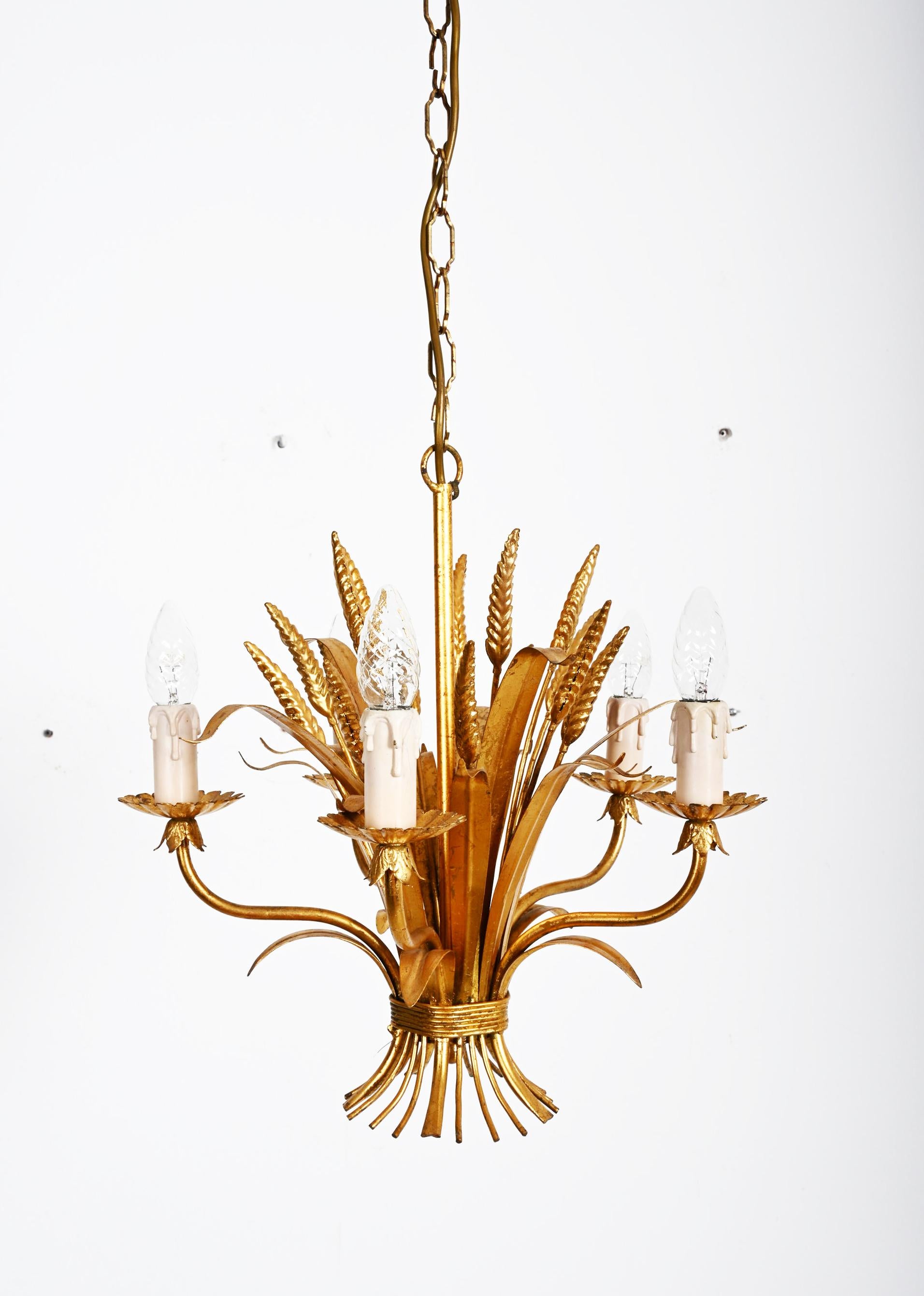 Lustre en forme de gerbe de blé doré par Hans Kögl en vente 1