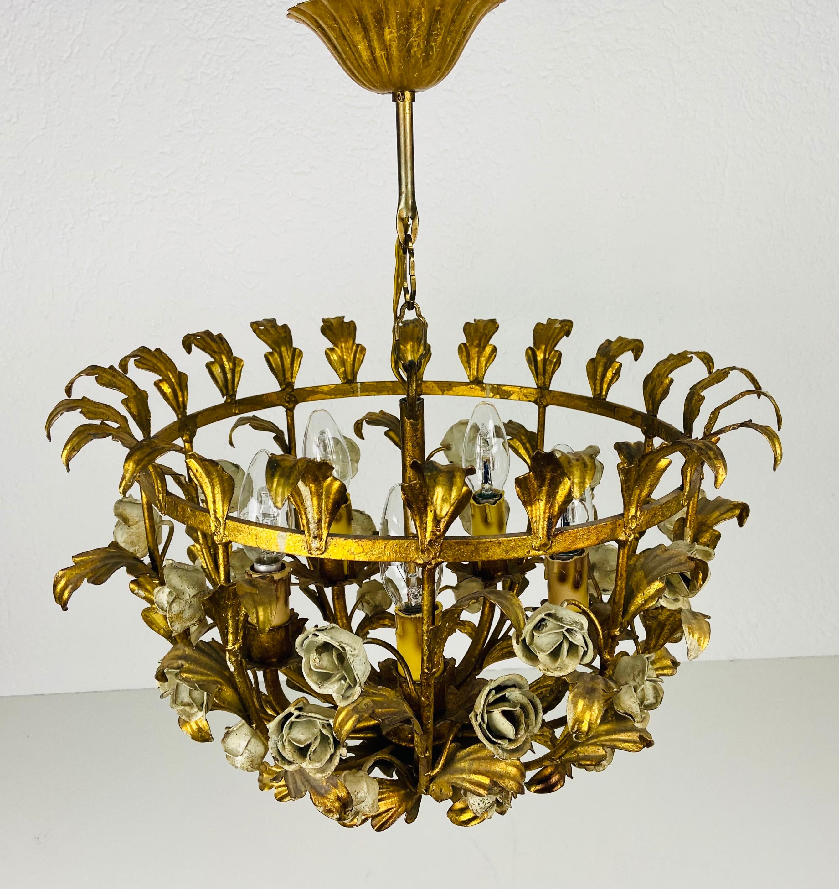 Allemand Lampe à suspension en forme de gerbe de blé dorée de Hans Kgl, Allemagne, 1970 en vente