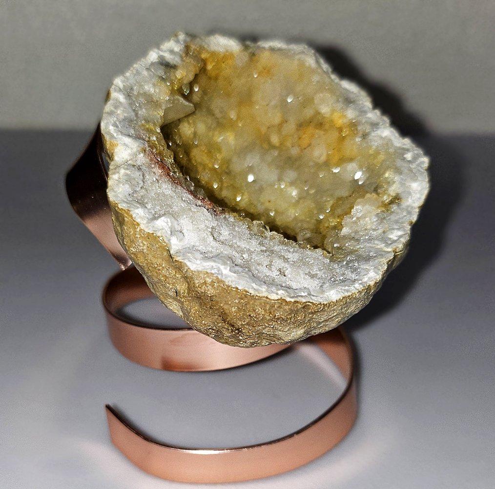 Agata Geode naturale di cristallo dorato, bianco e rosso di Druzy - VENDITA CHIUSA in vendita