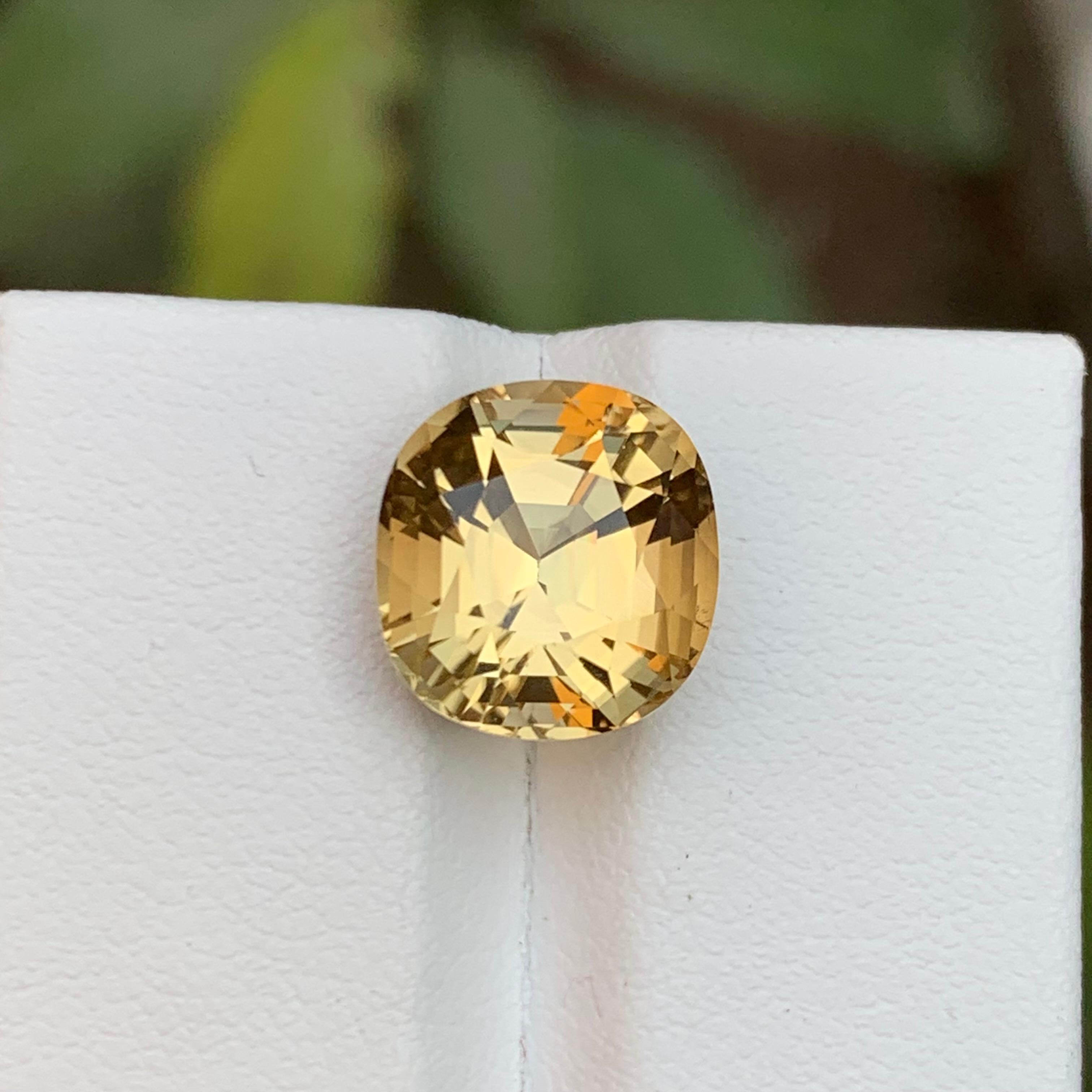 Golden Yellow Natural Tourmaline Gemstone, 6.75 Ct Cushion Cut for Ring/Pendant For Sale 4