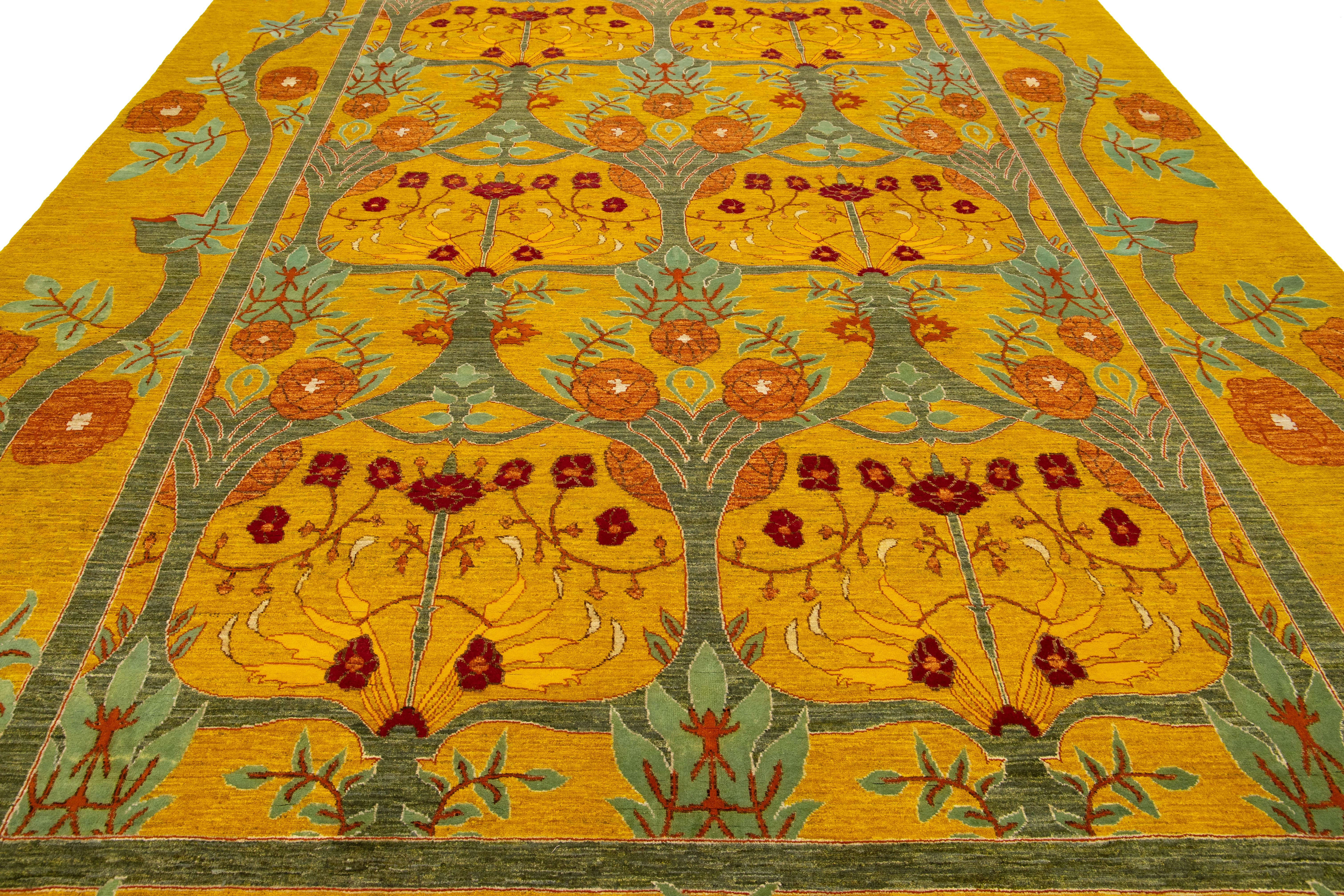 XXIe siècle et contemporain Tapis en laine de style oushak moderne Goldenrod avec motif Allover en vente