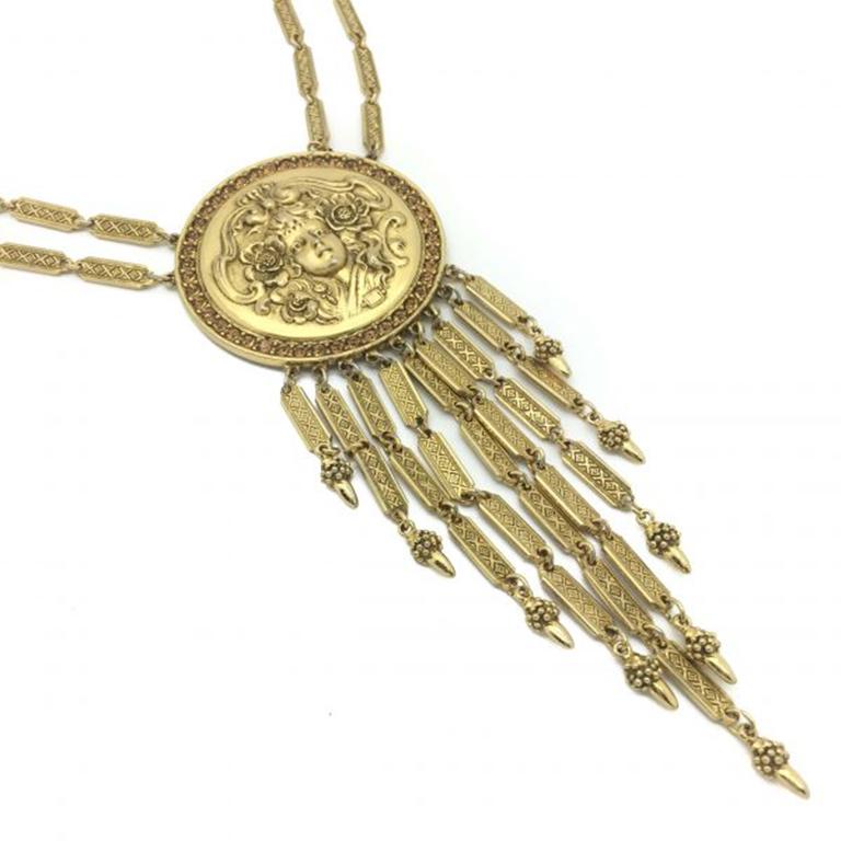 Art Nouveau Goldette 1960s Vintage Art Noveau Inspired Medallion Necklace