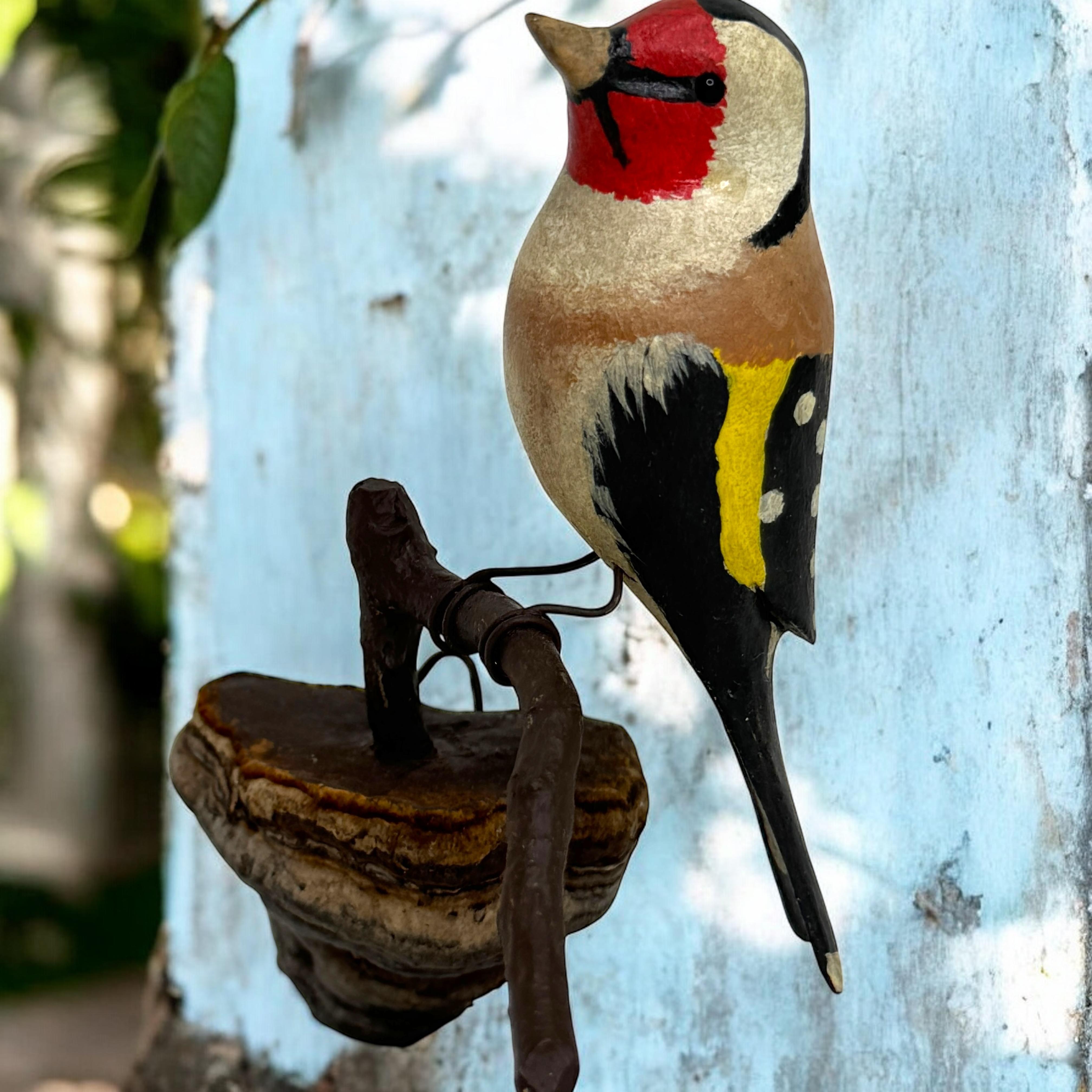 Jilguero Vichtauer Pájaro de madera tallada a mano Arte popular de la Selva Negra, Austria, años 20 en venta 6