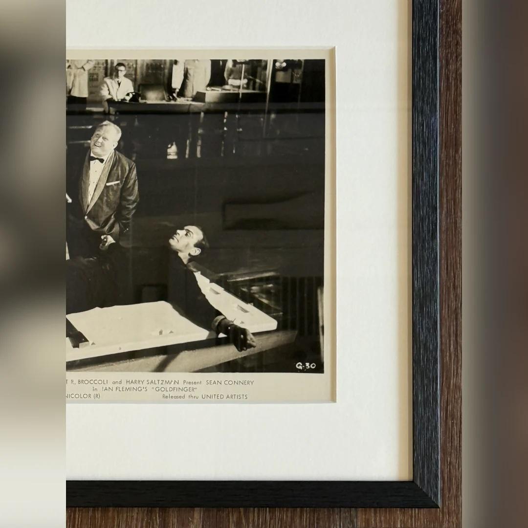 Milieu du XXe siècle Goldfinger (1964) en vente