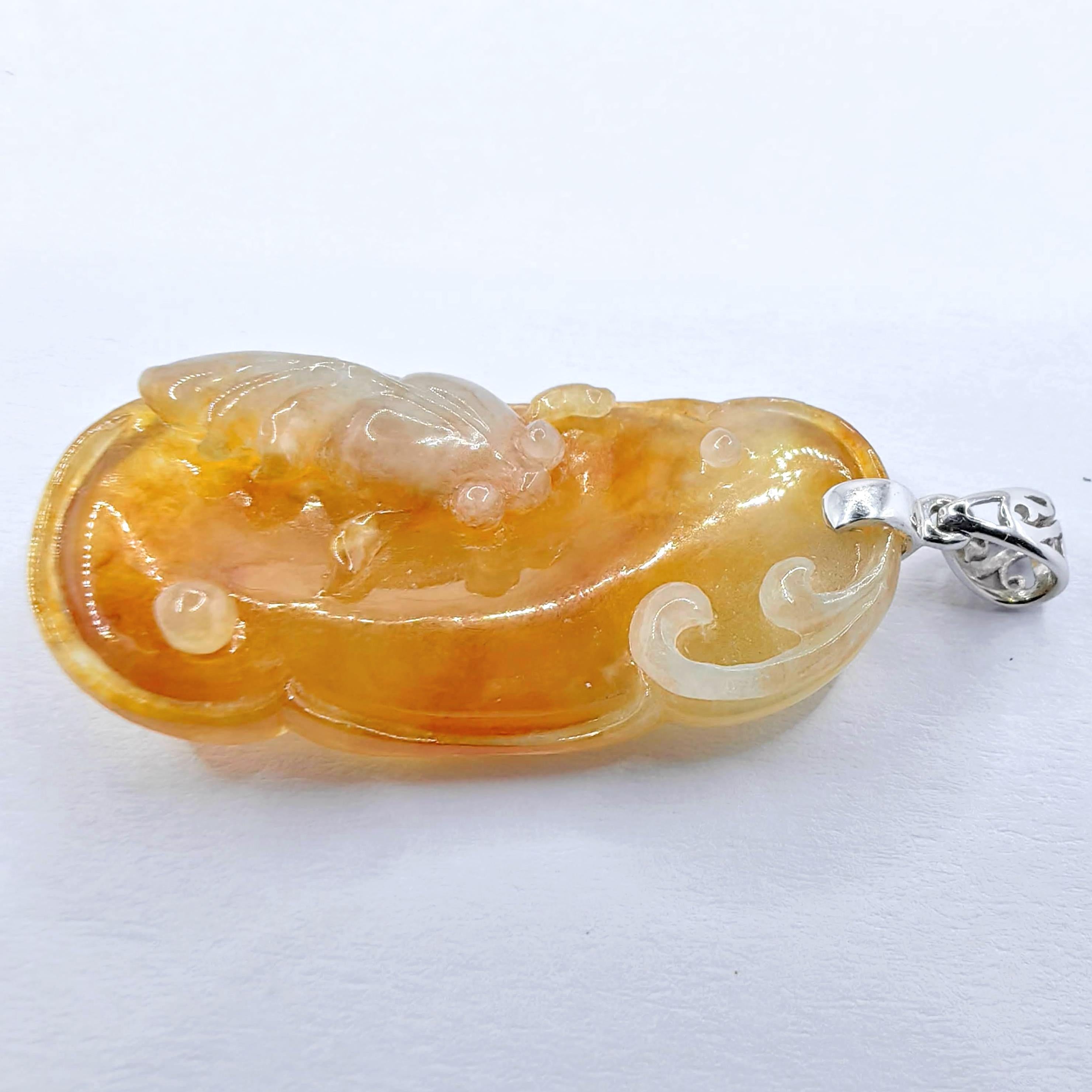 Goldfish in Pond Honey Amber Certified Jadeite Jade Pendant in 18K White Gold For Sale 7