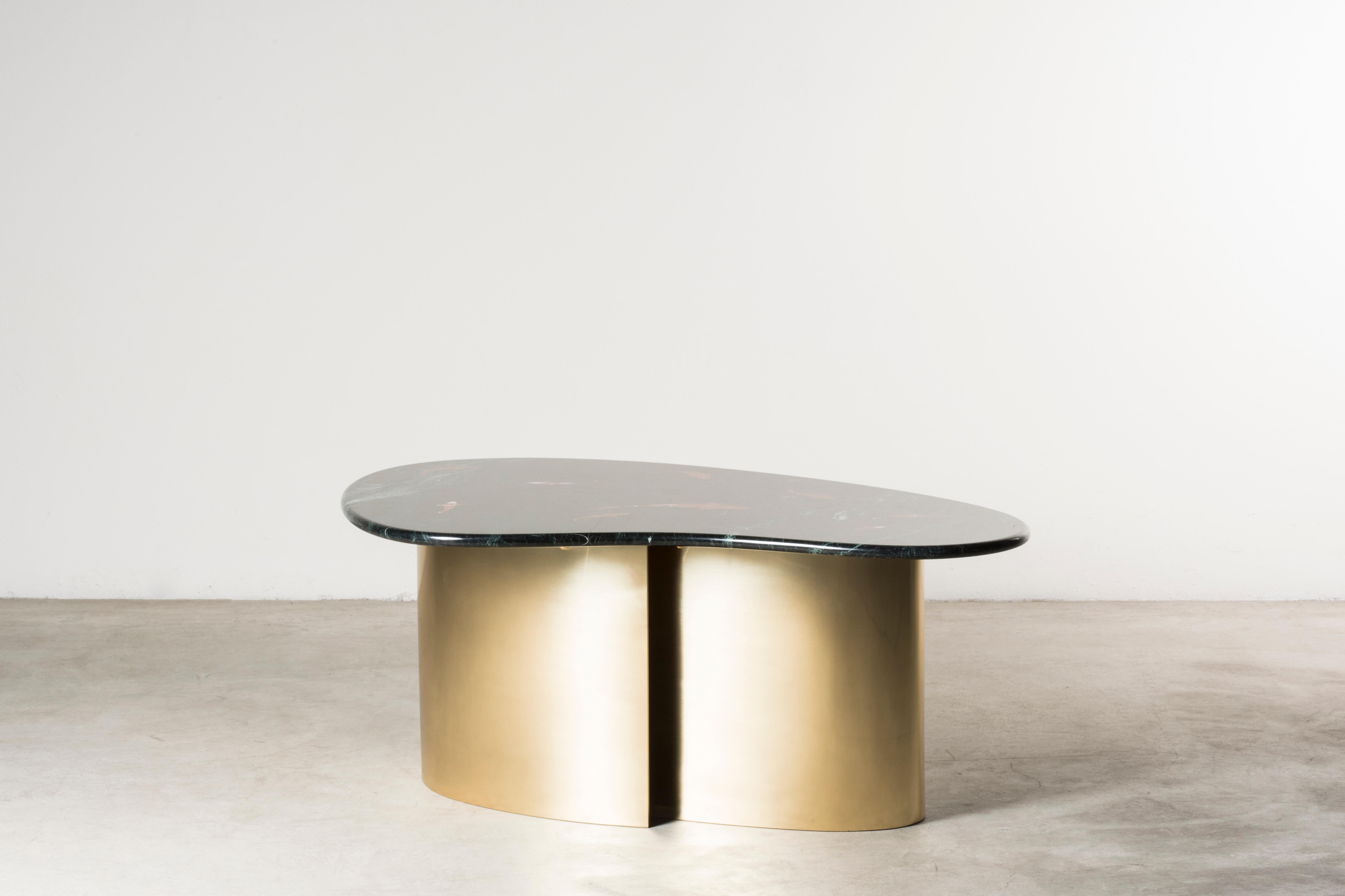 Goldfish low table by Analogia Project
Italy, 2018. Nilufar Edition. Marble, brass. 110.5 x 75 x H 40 cm. 43.5 x 29.5 x H 15.7 in.
Please note: Prices do not include VAT. VAT may be applied depending on the ship-to location.