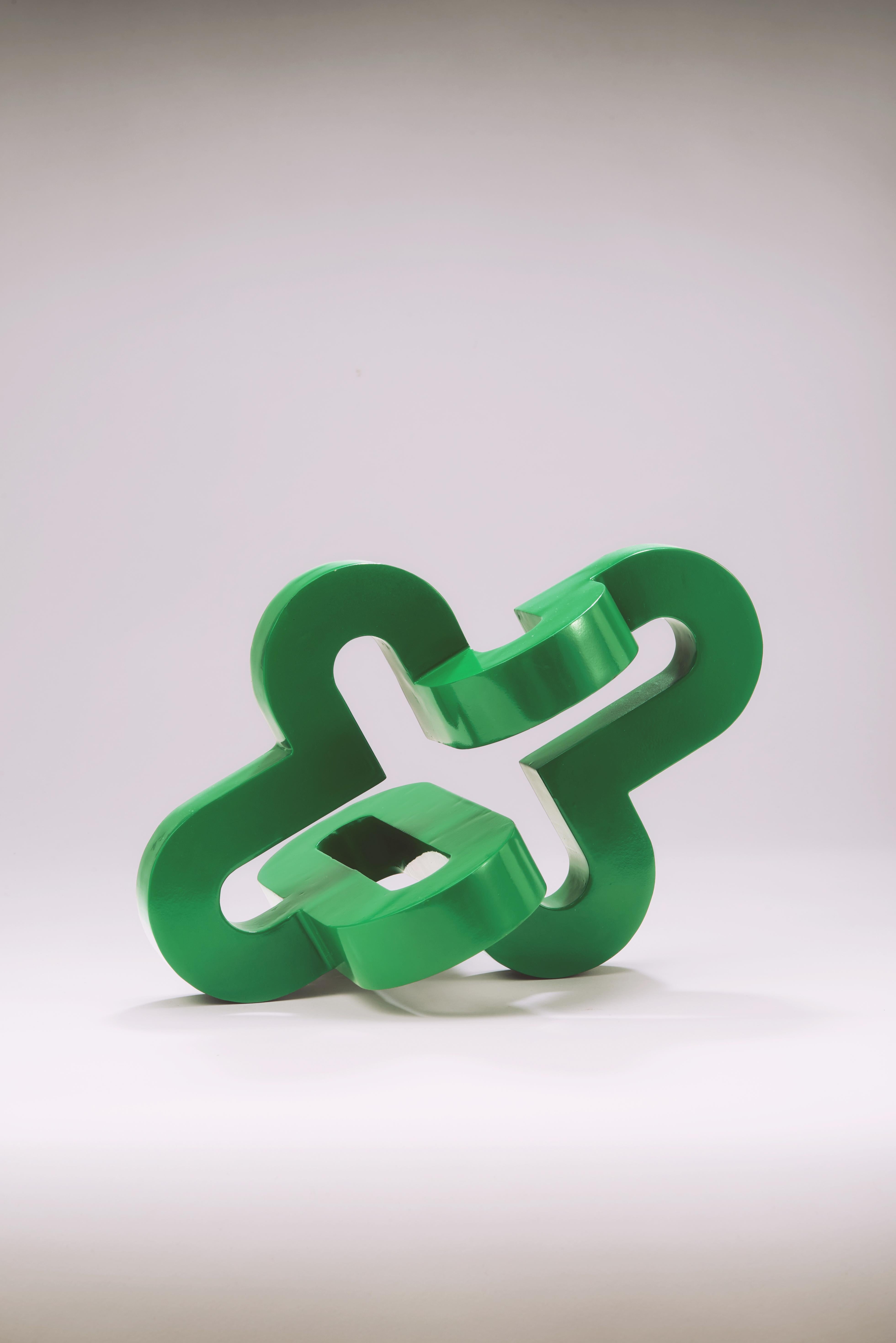 Riccioli d'oro di Rampinelli Edizioni
Creato da Giorgio Biscaro
Dimensioni: D. 20 x L. 21 x H. 27 cm
Materiali: Metallo verniciato a polvere.

GIORGIO BISCARO
Ho accettato con entusiasmo la proposta di Rampinelli Edizioni, invitata dai loro