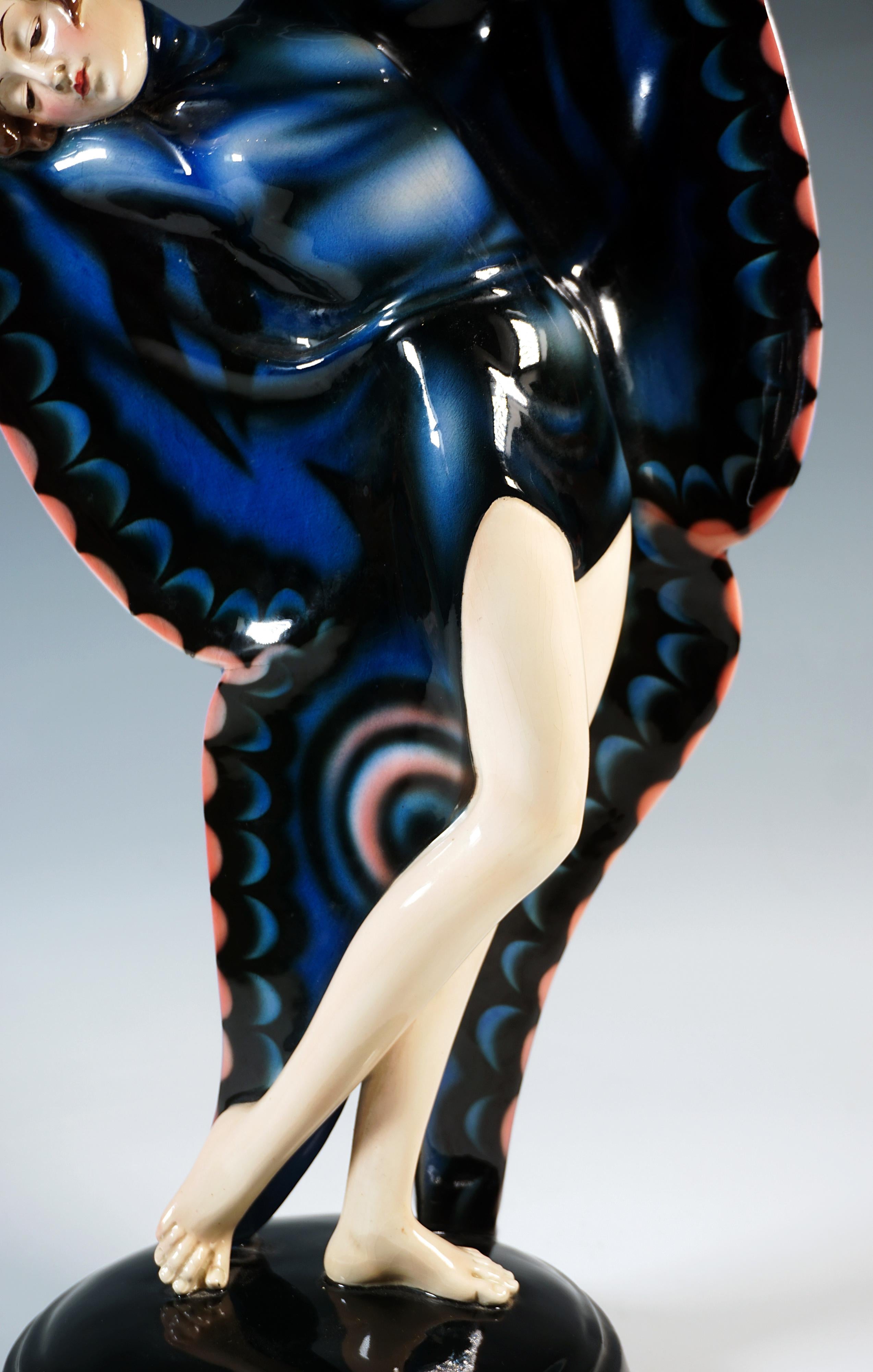 Goldscheider Art Déco Dancer in Butterfly Dress, by Josef Lorenzl, circa 1930 In Excellent Condition For Sale In Vienna, AT