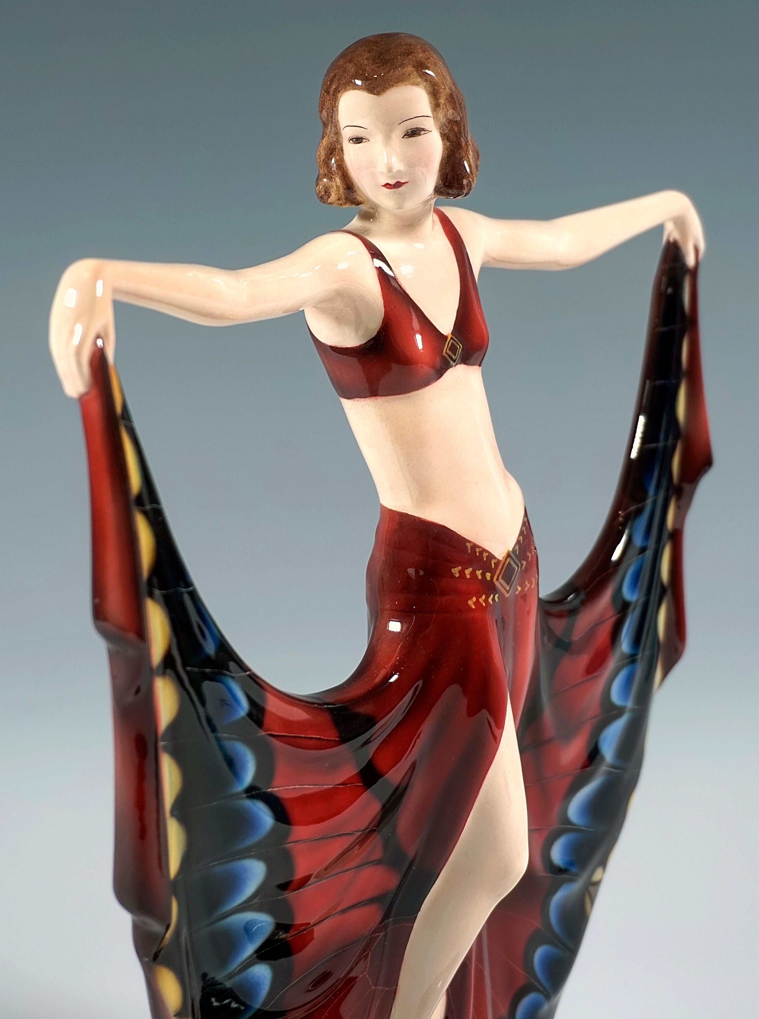 Danseuse Art déco en jupe papillon, par Josef Lorenzl, vers 1931 Bon état - En vente à Vienna, AT