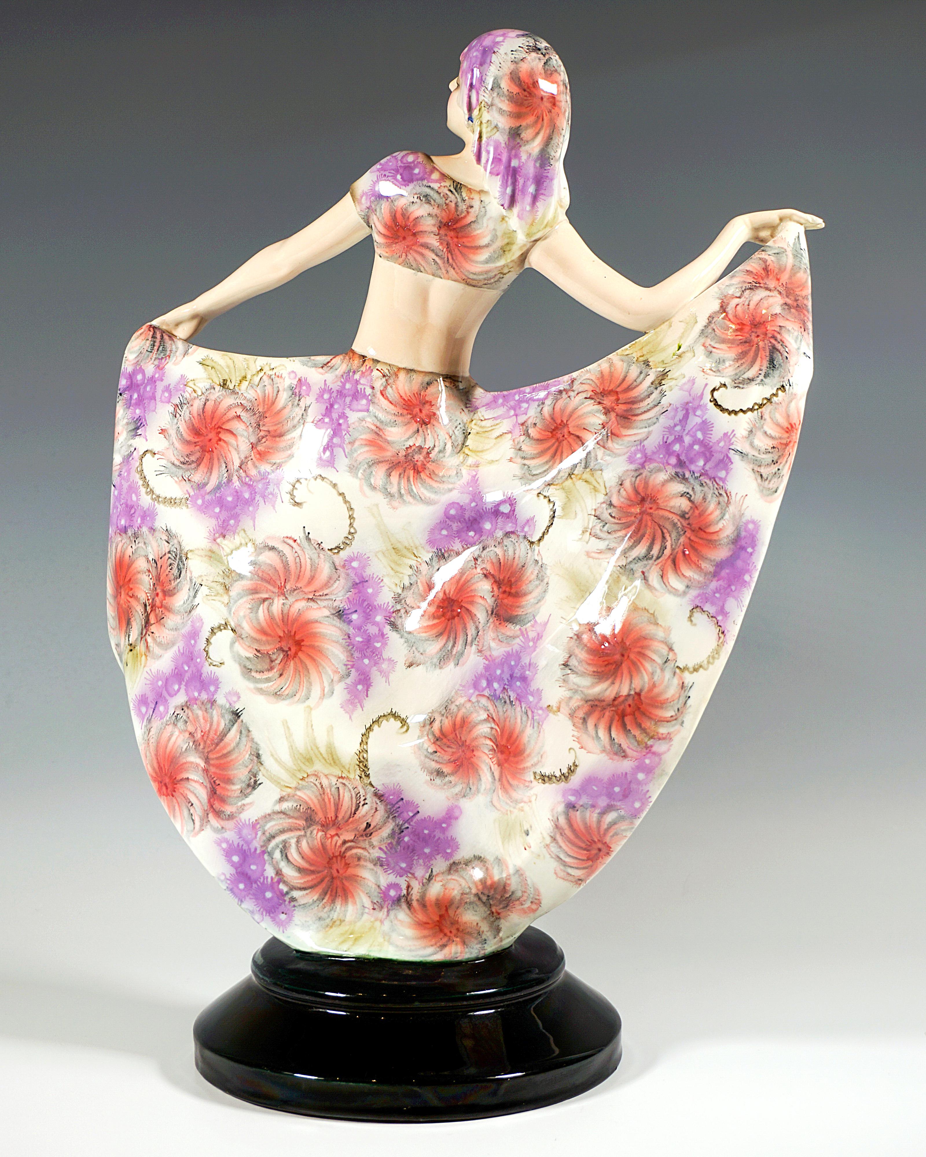 Art déco Goldscheider Art Déco Danseuse en costume oriental, par Josef Lorenzl, vers 1923 en vente