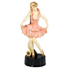 Ballerina Goldscheider Art Déco in posa sul tamburo, di Josef Lorenzl, 1926 ca.