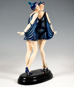 Goldscheider Art Déco Dancers, Dolly Sister as 'Turtle Doves', by Dakon, ca 1928