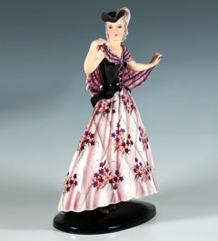 Goldscheider Art Déco Figure Dancer In Venetian Costume, Vienna Circa 1939