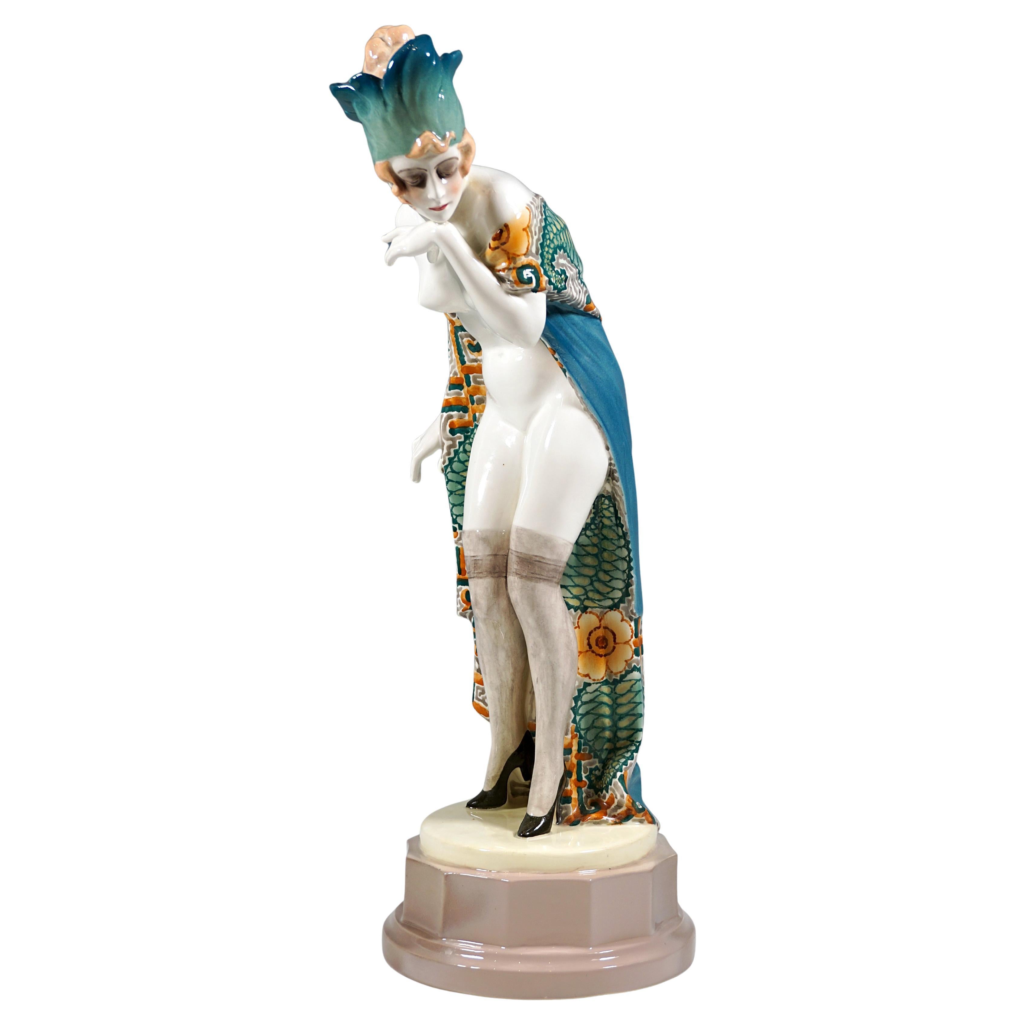 Figura Art Déco Goldscheider 'Fascination', Ballerina con copricapo di W. Thomasch