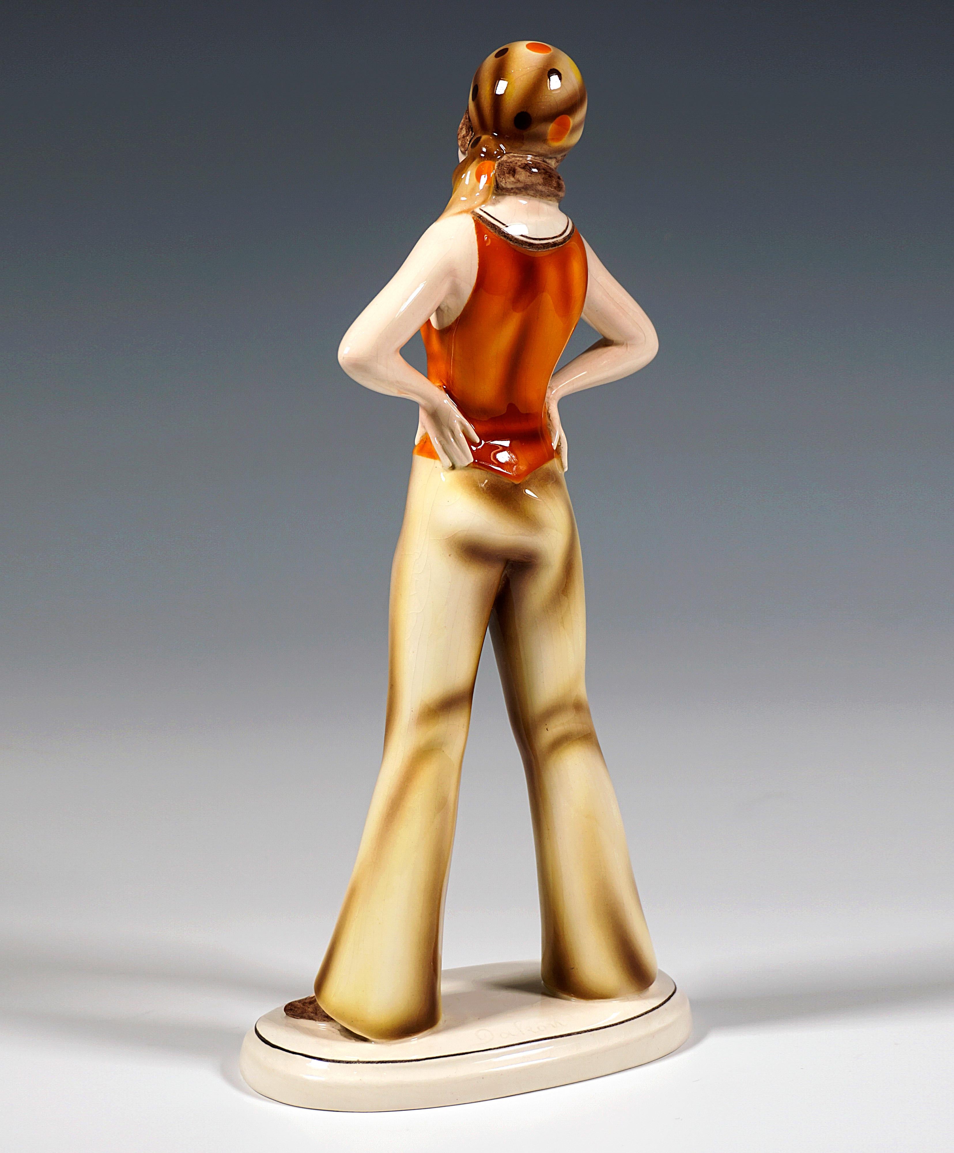 Austriaco Figura Art Déco Goldscheider, Ragazza con foulard, di Stephan Dakon, 1933 ca. in vendita