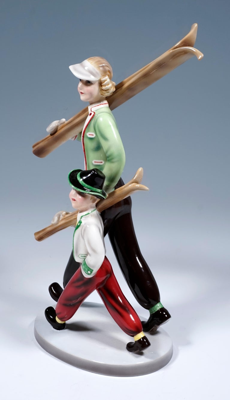 Hand-Painted Goldscheider Art Déco Figure Group of Skiers 'TYROL' by Stephan Dakon circa 1938 For Sale