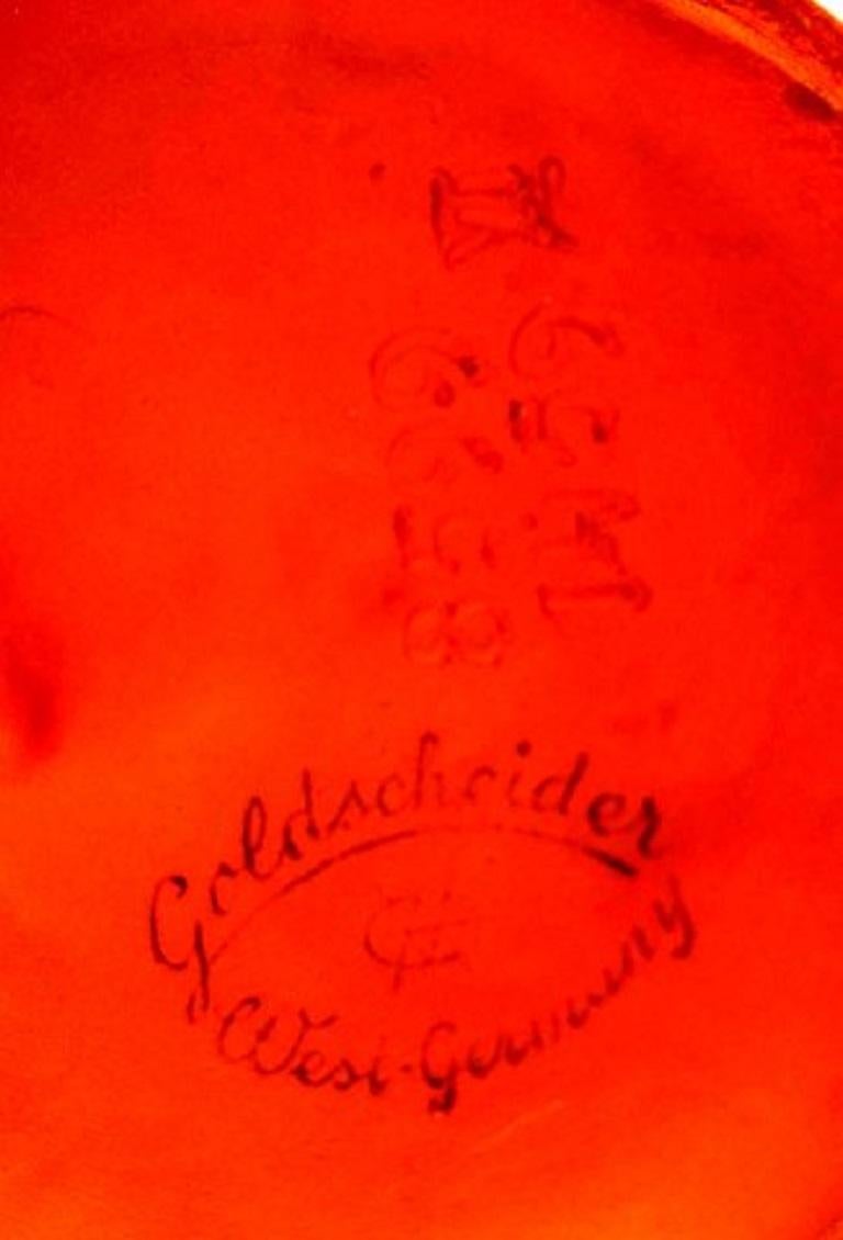 Argile Figure Art déco d'une femme nue en argile rouge partiellement émaillée Goldscheider en vente