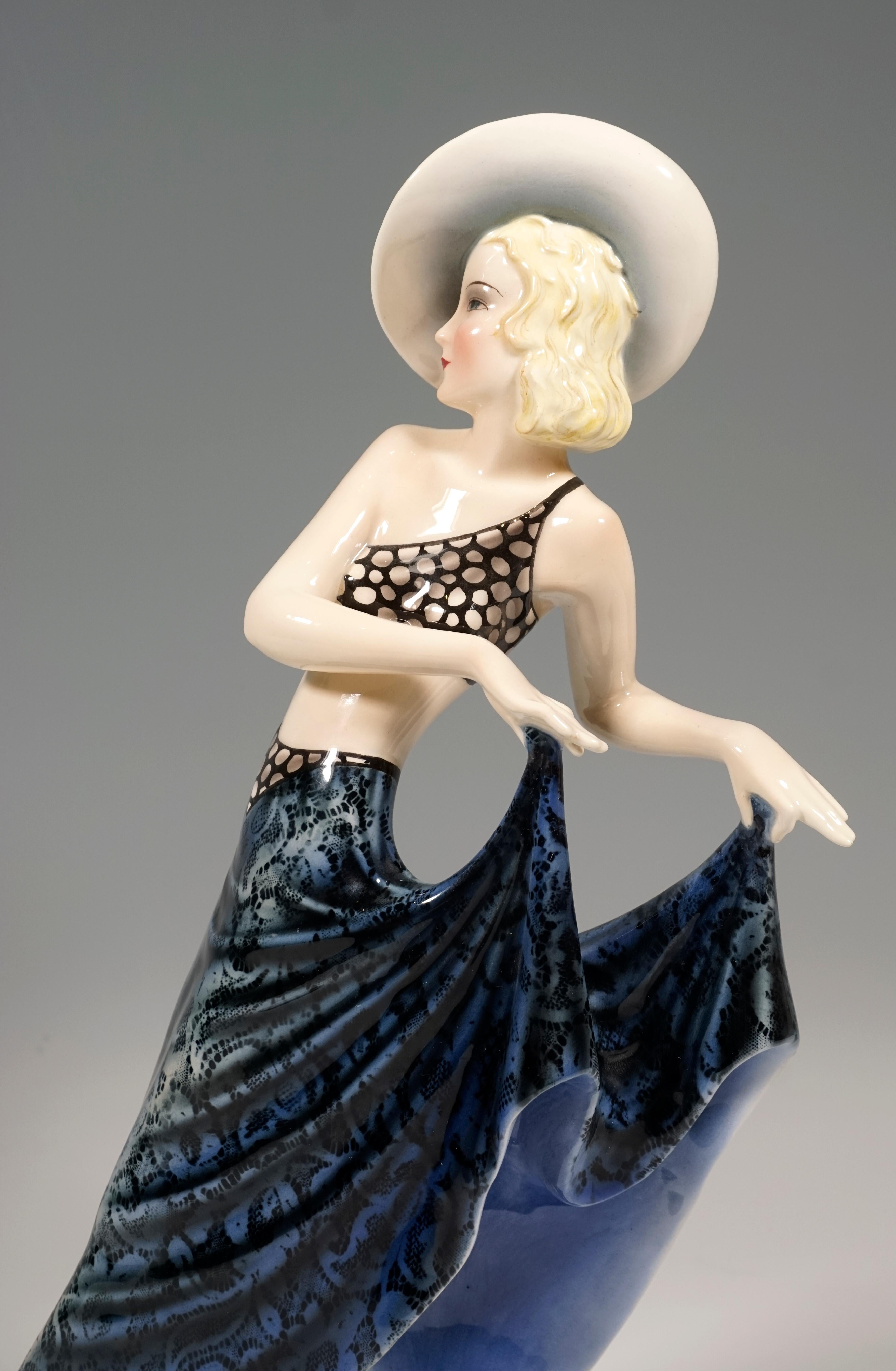 Goldscheider Art Déco Figurine 'Blonde Dream', by Stephan Dakon, ca 1935 In Good Condition In Vienna, AT