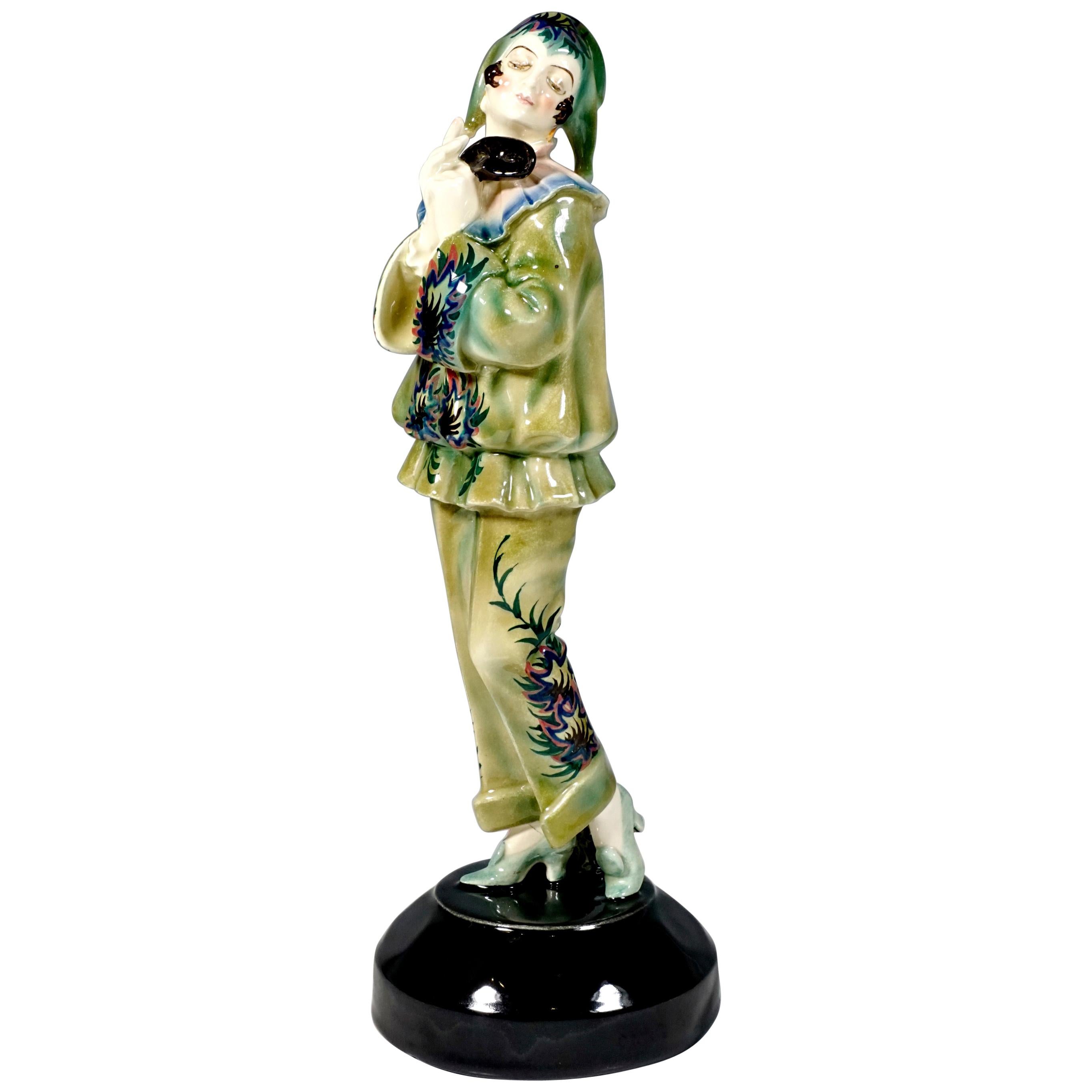 Goldscheider Art Deco Figurine 'Pierrette' by Dakon & Lorenzl, circa 1925 For Sale