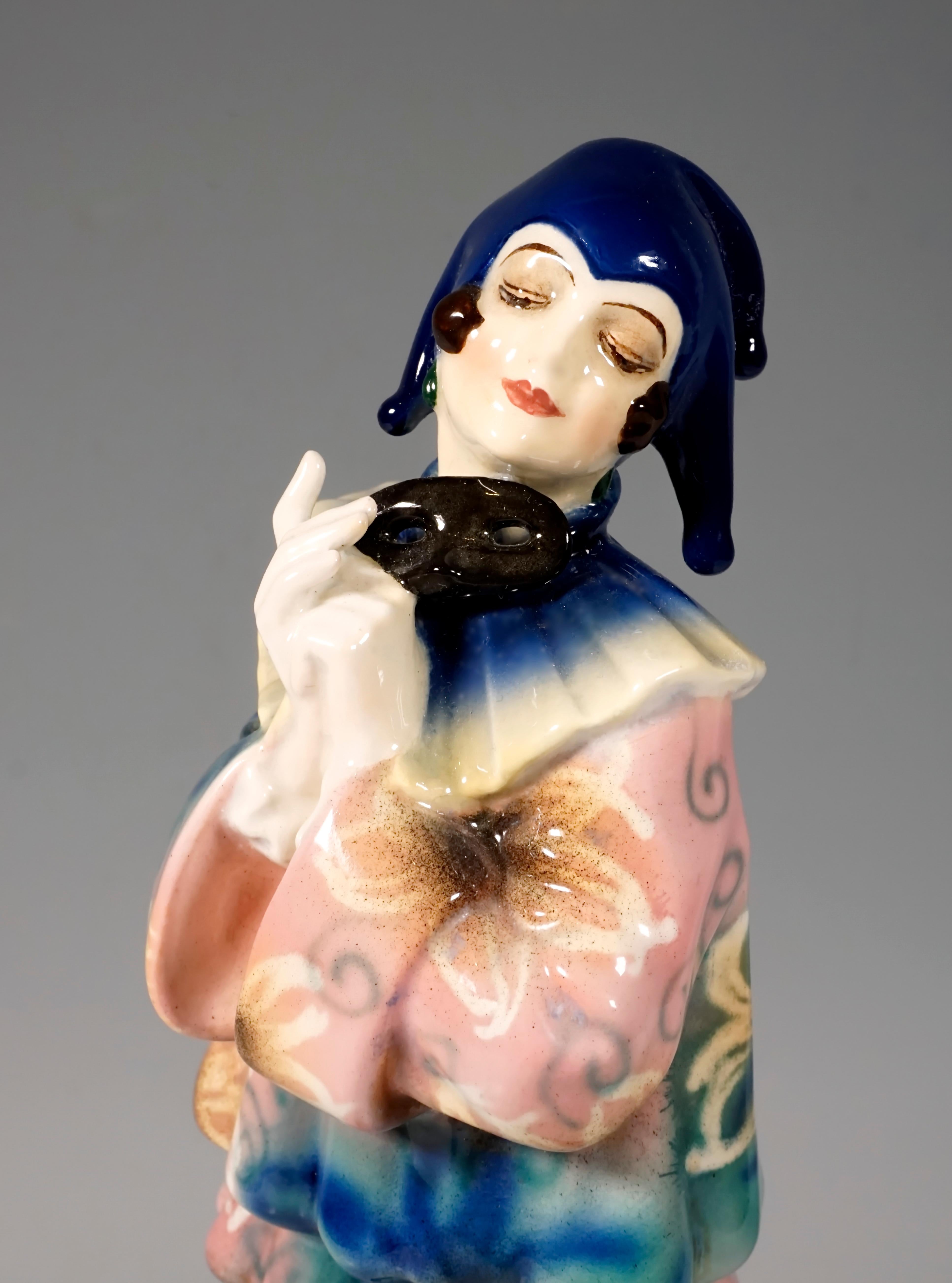 Early 20th Century Goldscheider Art Deco Figurine 'Pierrette' by Dakon & Lorenzl, circa 1925 For Sale