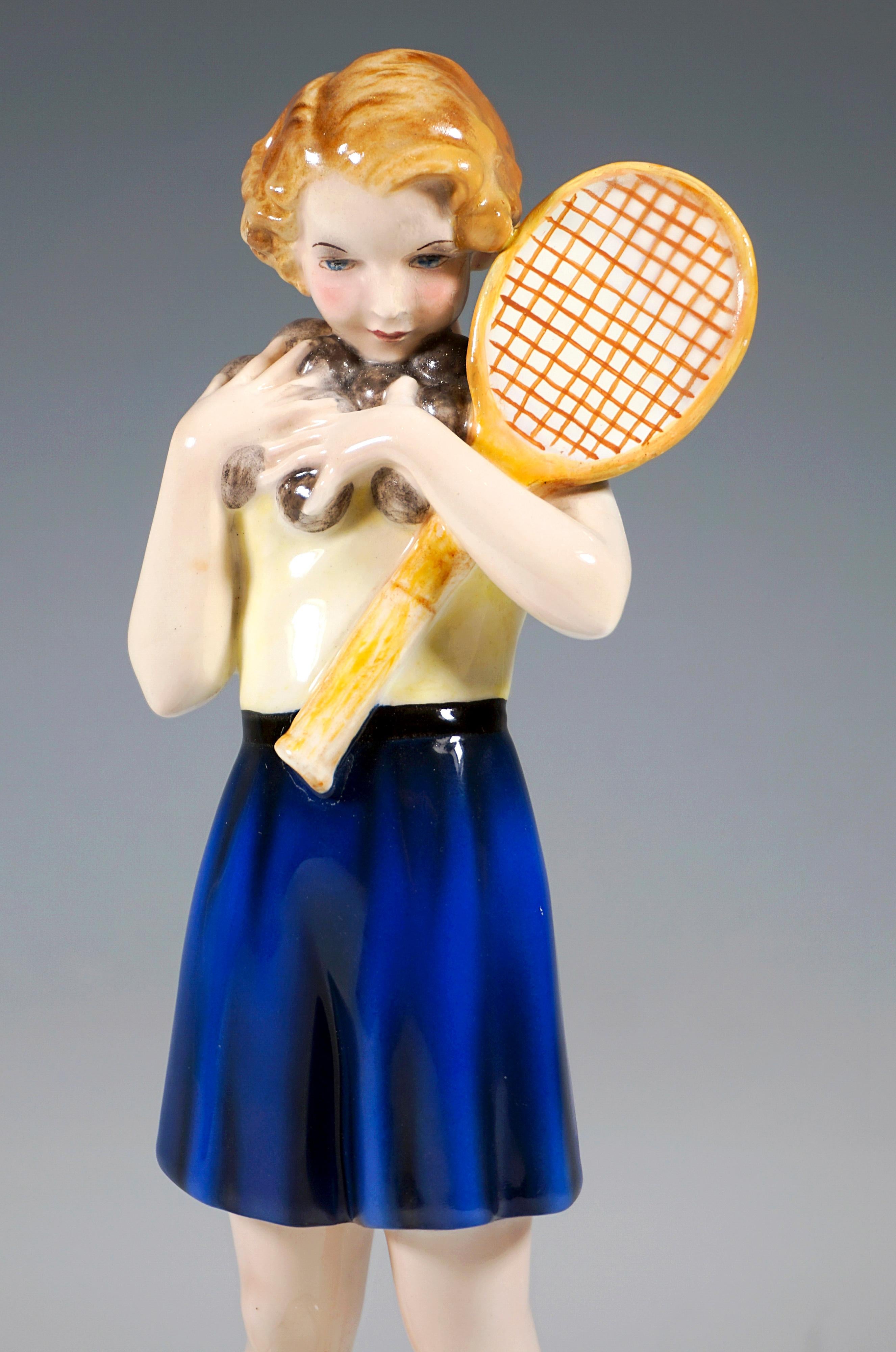 Fatto a mano Figurina Art Déco Goldscheider 'Tennis' Ragazza con palle, Dakon, Vienna 1939 ca. in vendita