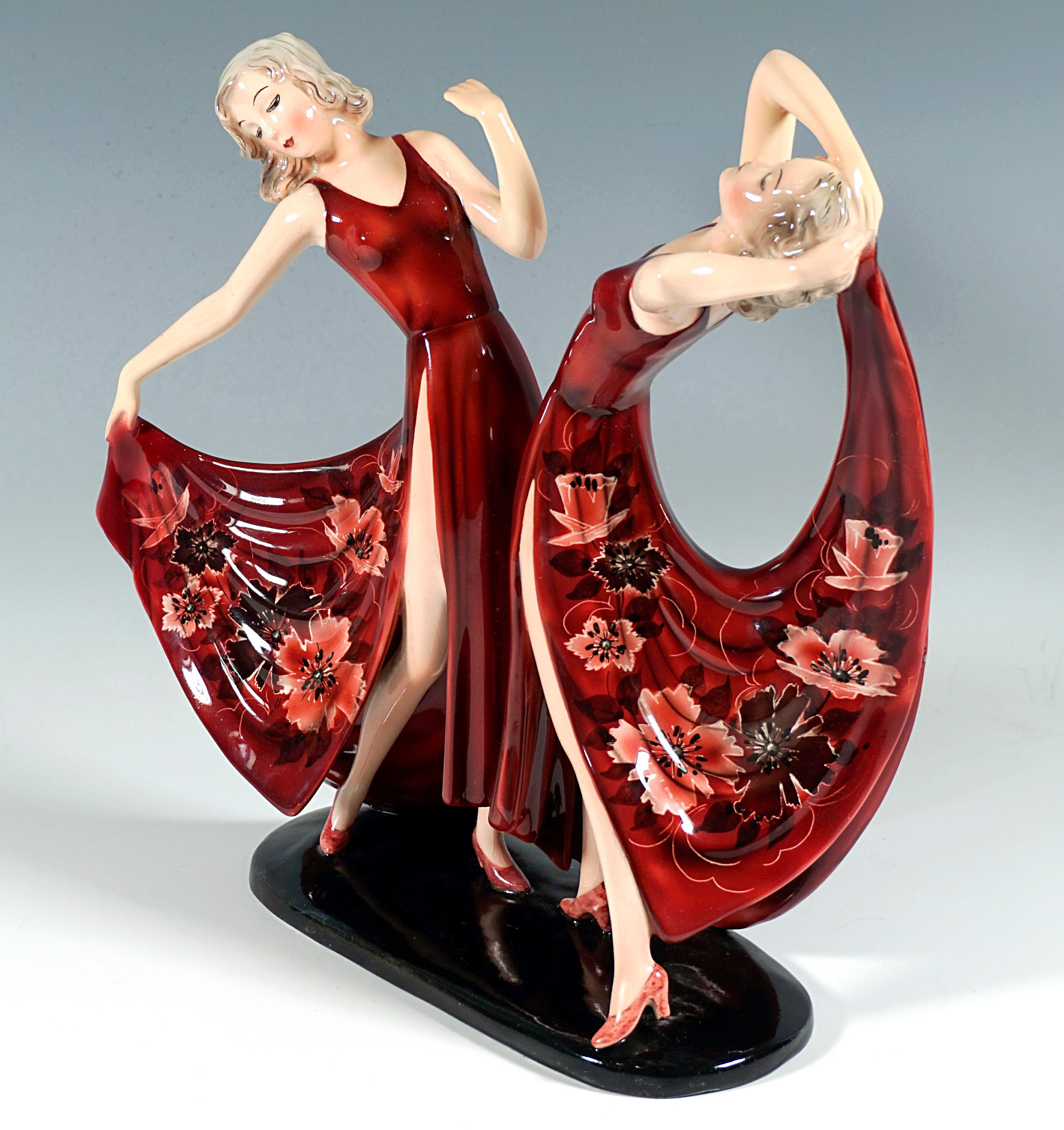 Austriaco Ballerine gemelle Goldscheider Art Déco 'Dolly Sisters', di Stephan Dakon, 1939 ca. in vendita