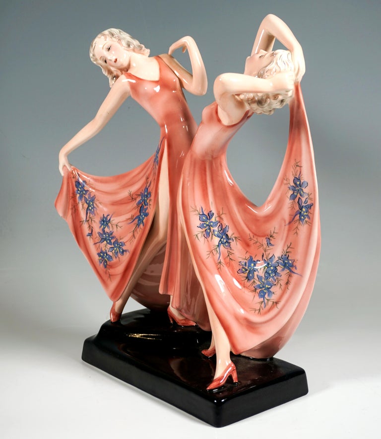 Austrian Goldscheider Art Déco Twin Dancers 'Dolly Sisters', by Stephan Dakon, ca 1939 For Sale