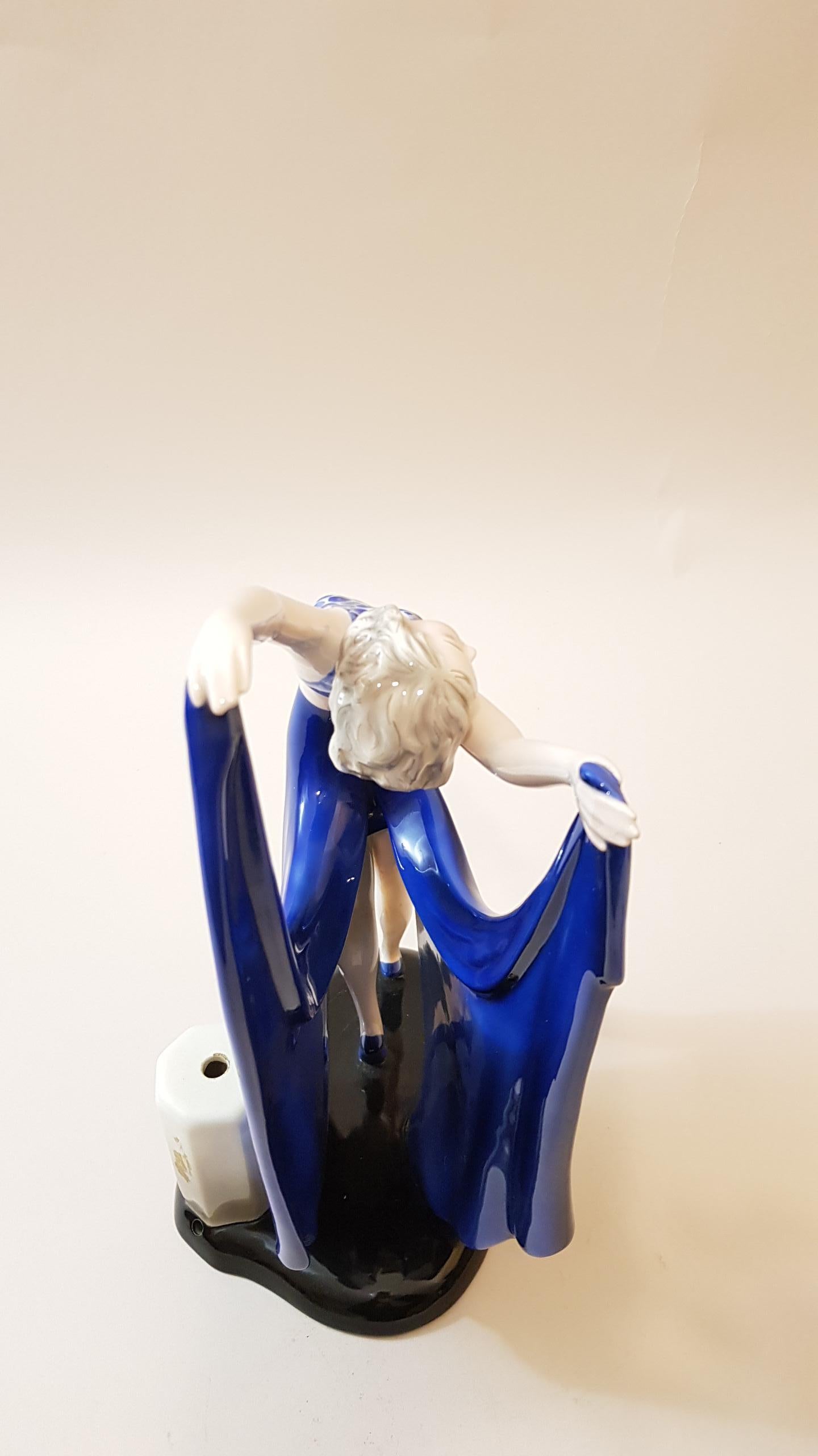 Mid-20th Century Goldscheider Dakon Stephan Germany Beauty Ceramic Blue Wing Dancer Lamp, 1935 For Sale