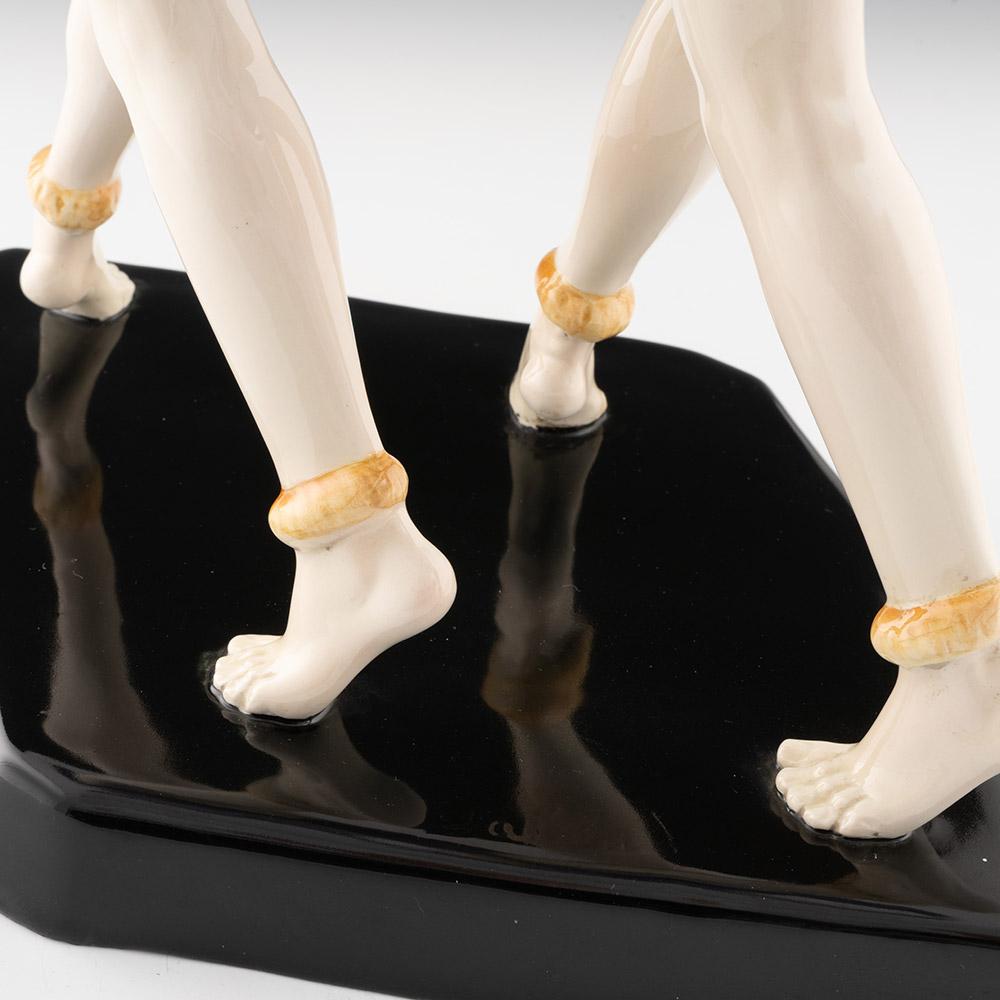 Figura Goldscheider delle sorelle Dolly c1926 in vendita 5