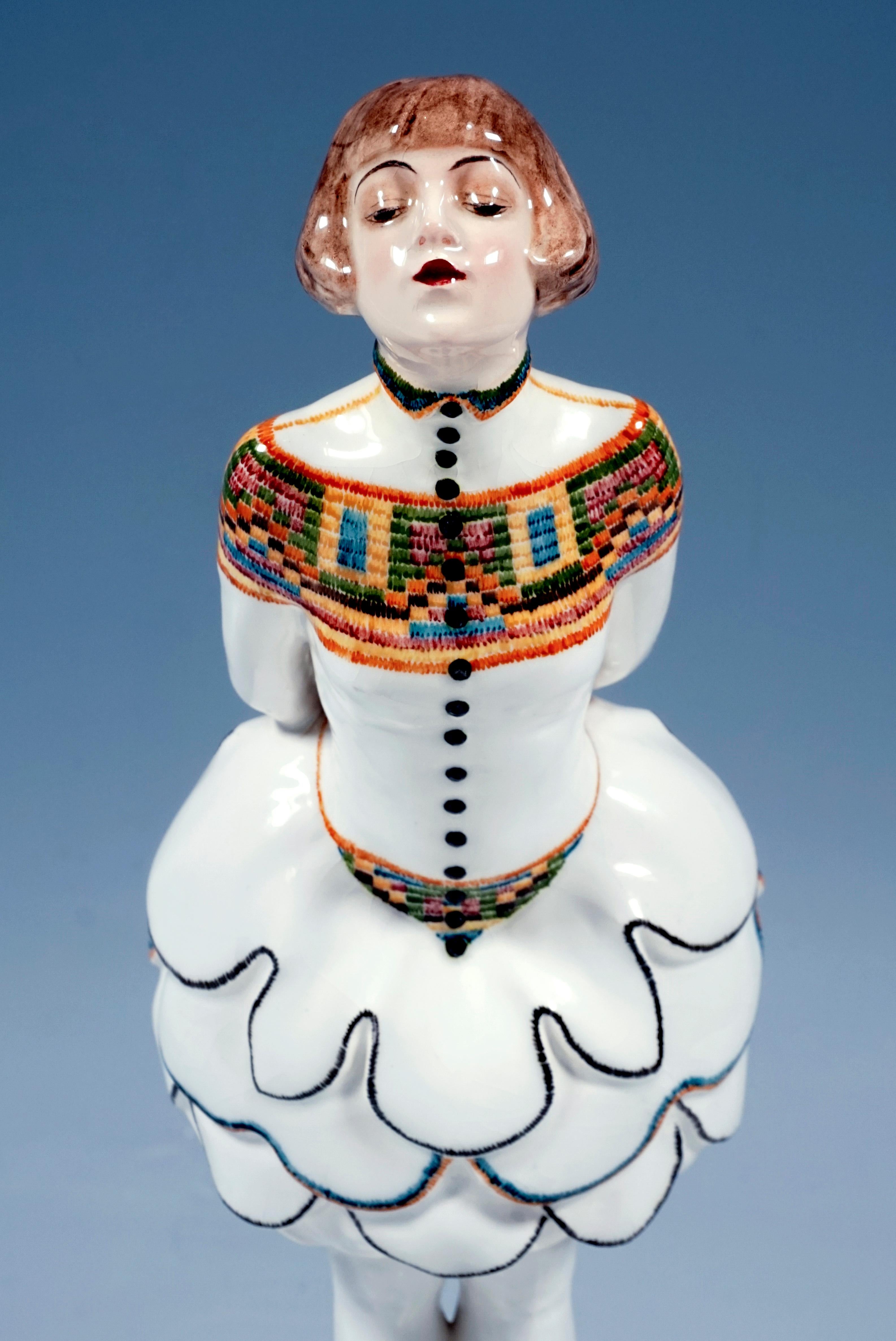 Autrichien Pierrette Figurine Goldscheider avec jupe ballon de Josef Lorenzl, vers 1925 en vente