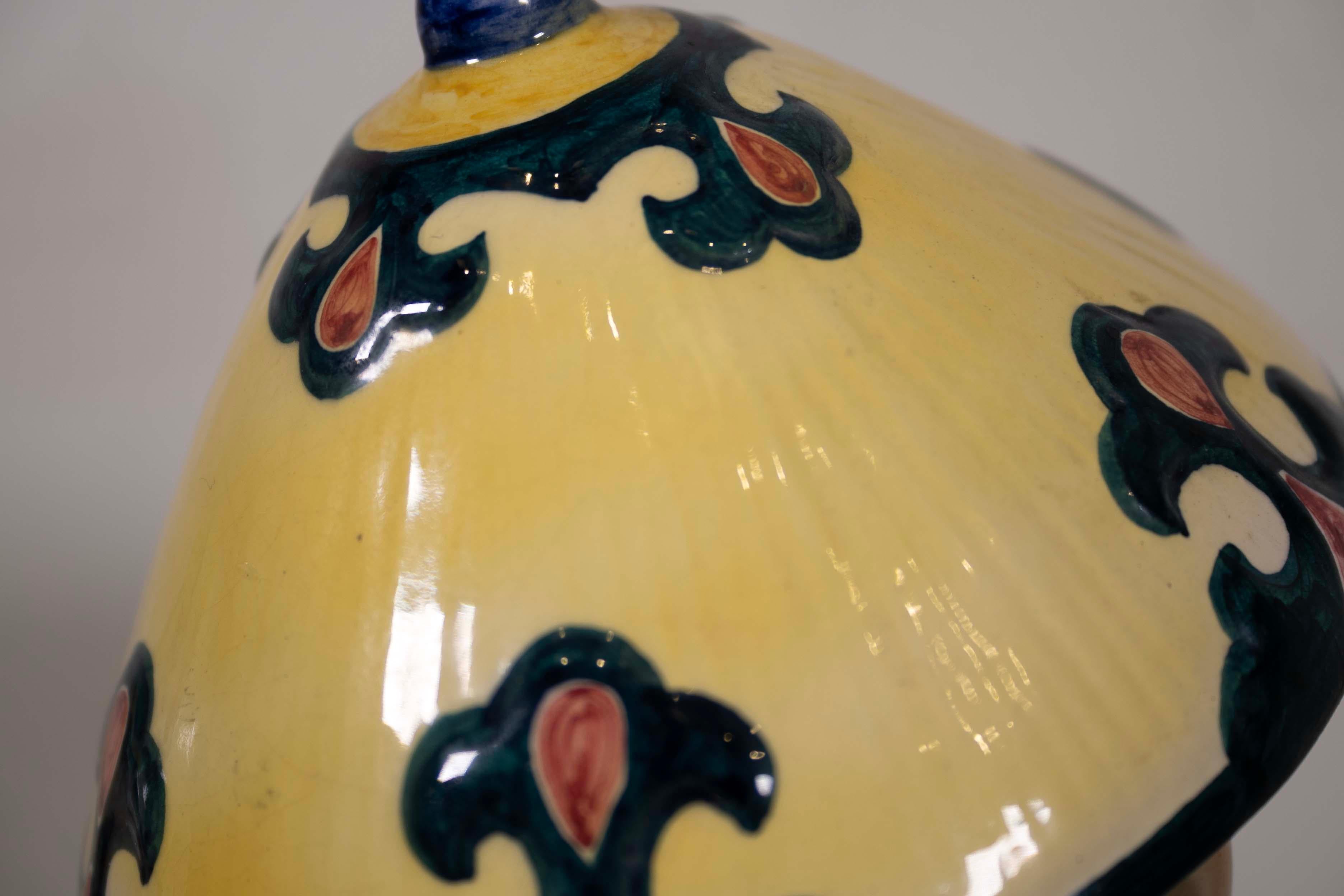 Porcelaine Goldscheider paire de bustes japonais en porcelaine peinte à la main, mi-siècle moderne en vente