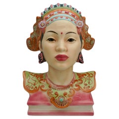 Goldscheider Polychrome Porzellanbüste einer Balinesischen Tänzerin aus Goldscheider von Helen Liedloff