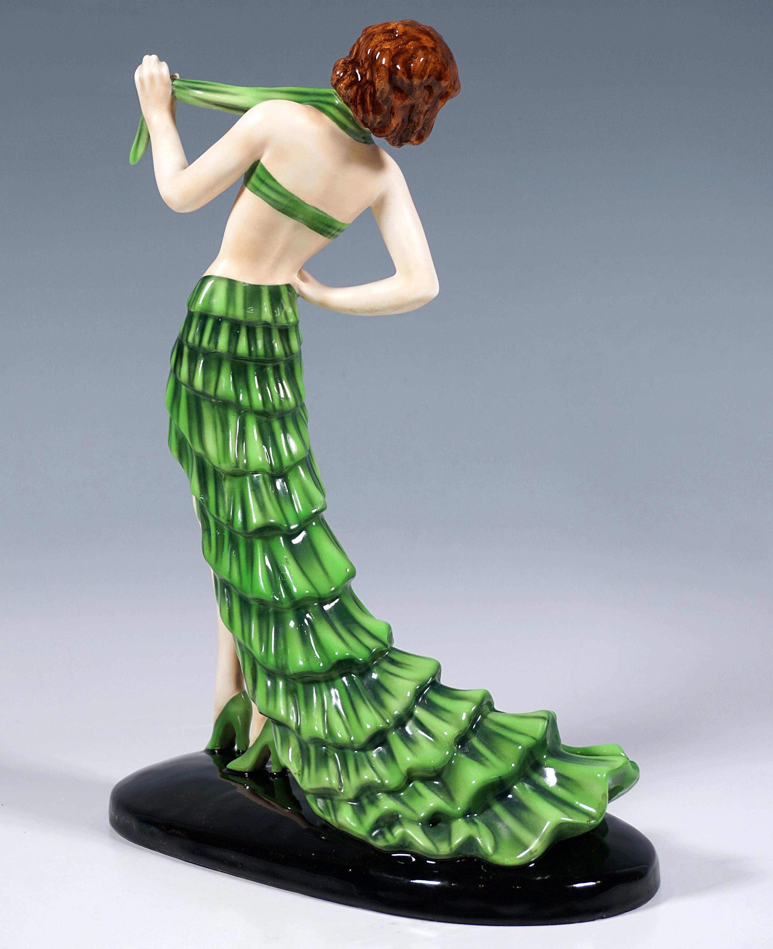 Art déco Goldscheider Vienna Art Déco Dancer 'Rumba', par Stephan Dakon, vers 1939 en vente