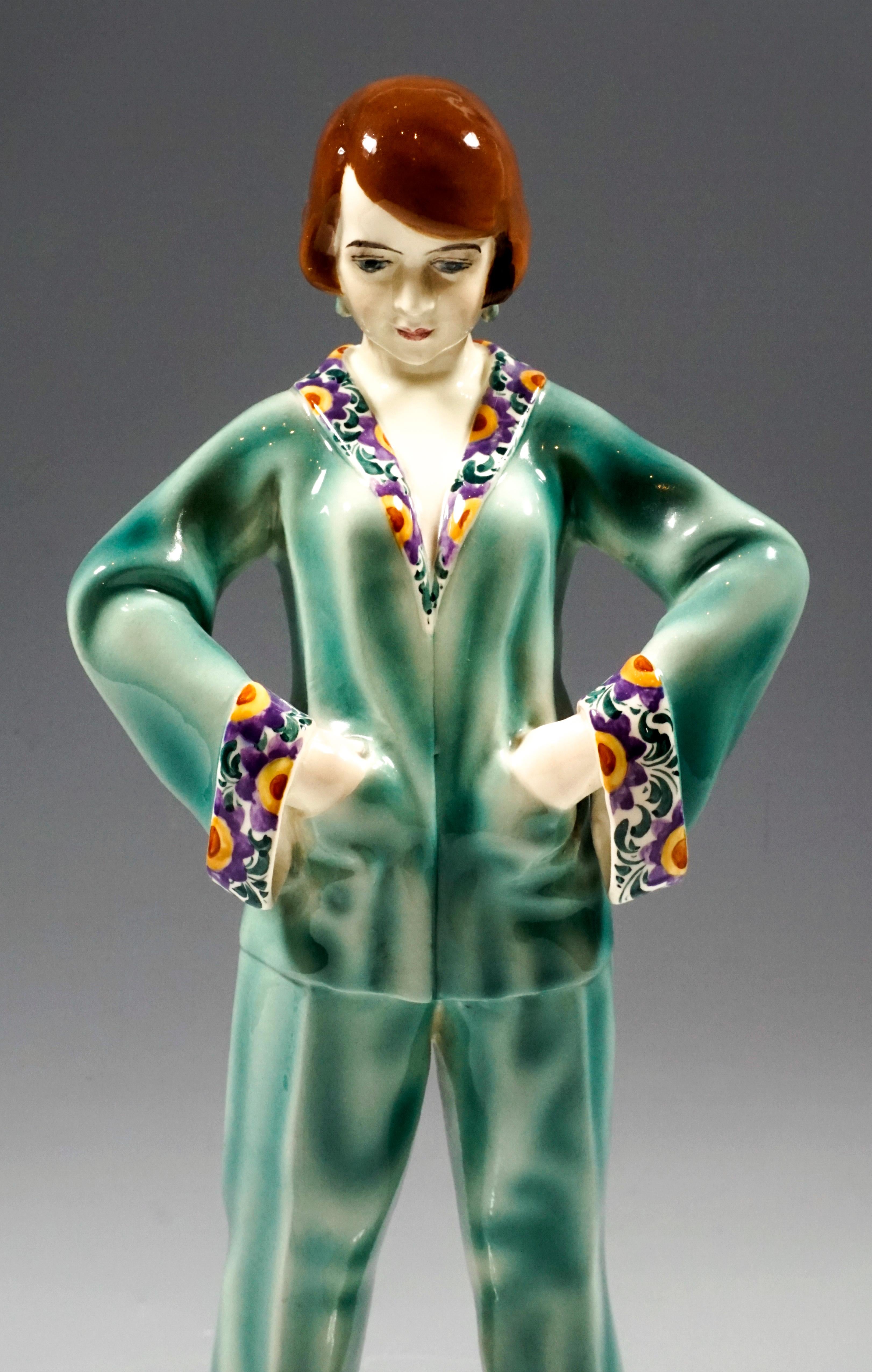 Early 20th Century Goldscheider Vienna Art Deco Figur 'Pyjamas' by Stephan Dakon, circa 1930 For Sale
