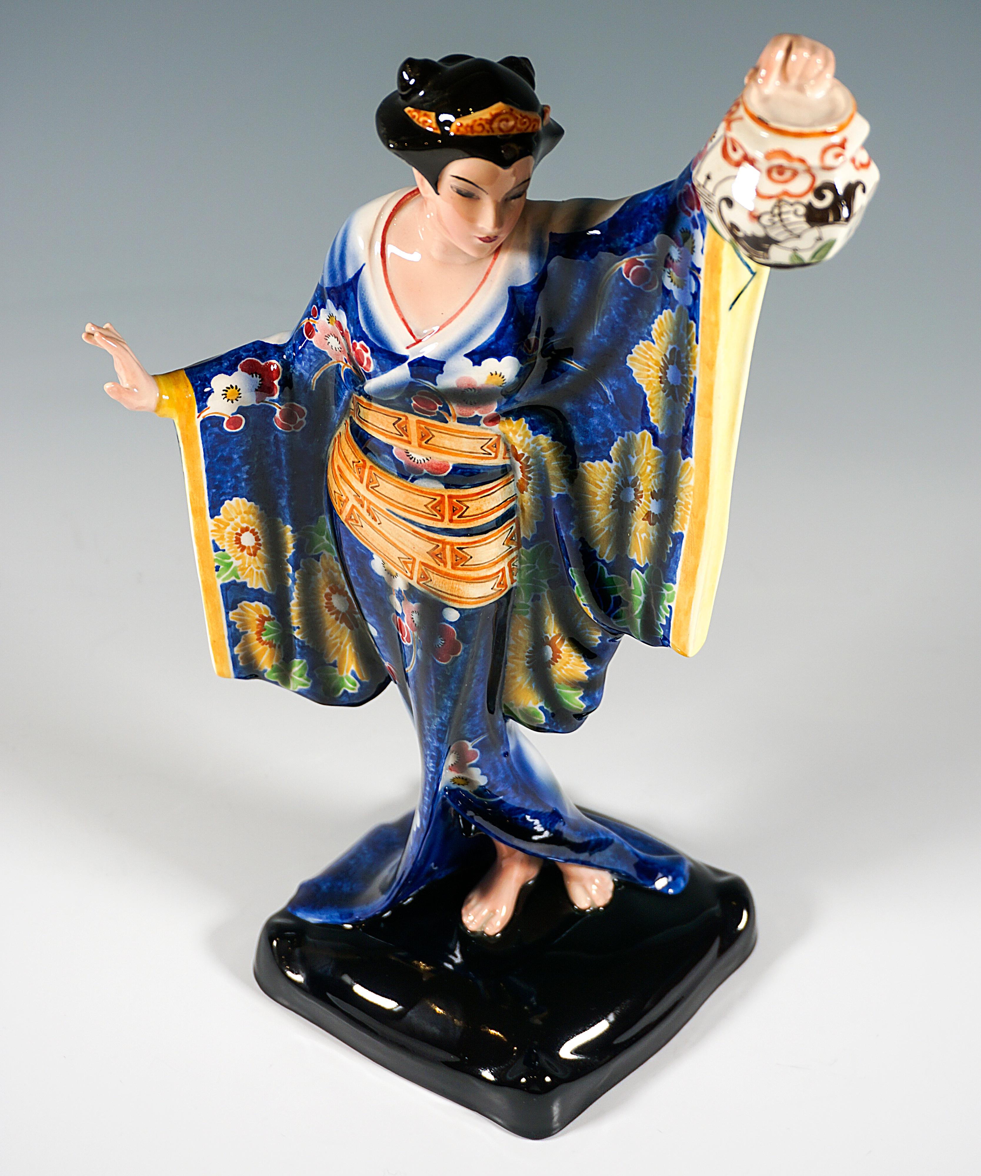 Hand-Crafted Goldscheider Vienna Art Déco Figure, Japanese Woman With Lampion, Lorenzl, c1930 For Sale