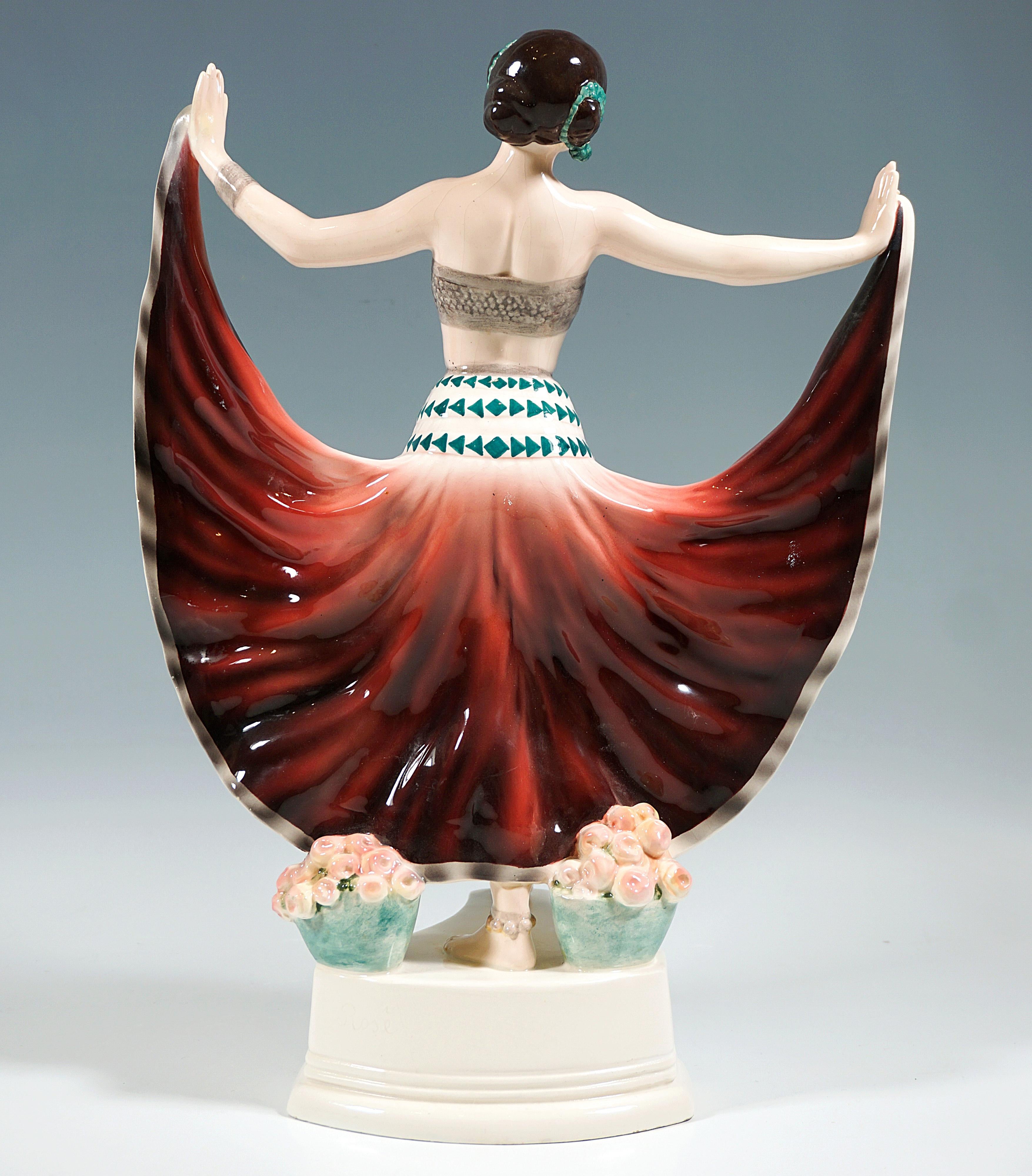Goldscheider Viena Art Déco Figura 'Ruth' Bailarina con Traje Oriental, de Rosé Art Decó en venta