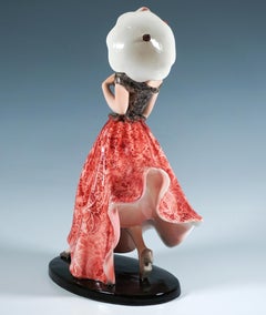 Goldscheider Vienna Art Déco Figurine 'Parisienne', by Claire Weiss, Ca. 1939