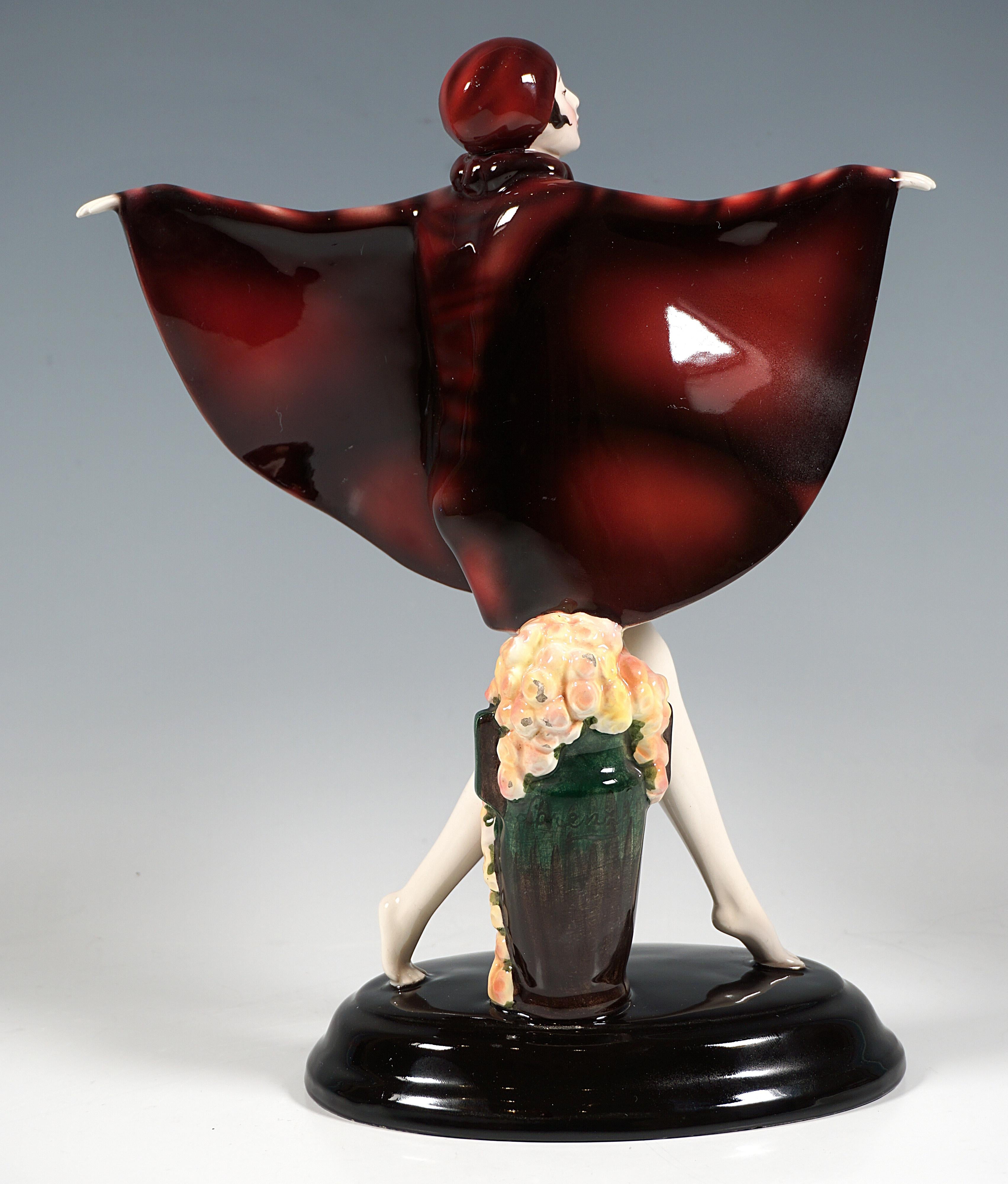 Goldscheider Vienna Art Déco Figurine 'The Captured Bird', By Lorenzl, Ca. 1925 (Österreichisch) im Angebot