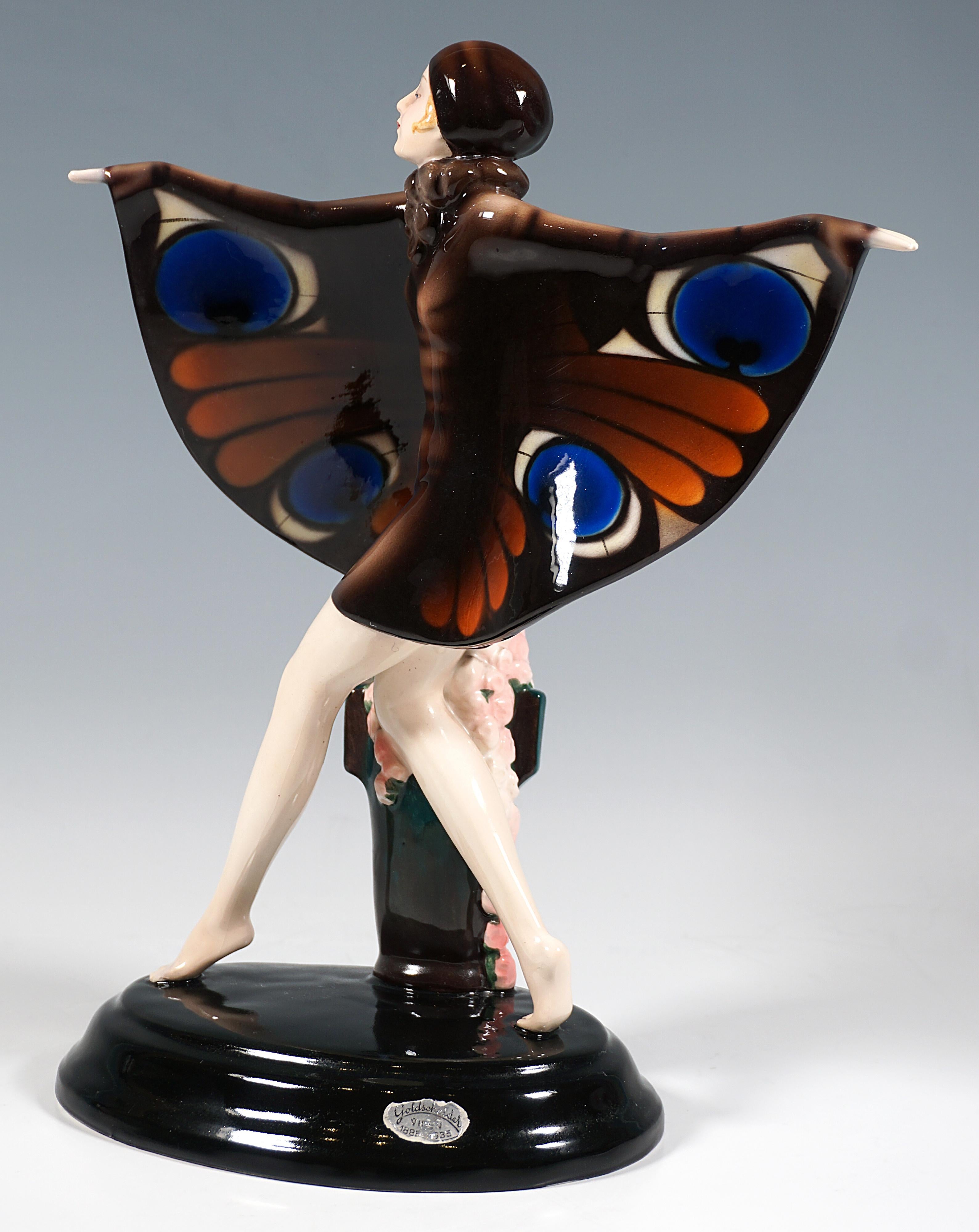 Autrichien Goldscheider Vienna Art Déco Figurine 'The Captured Bird', By Lorenzl, Ca. 1935 en vente