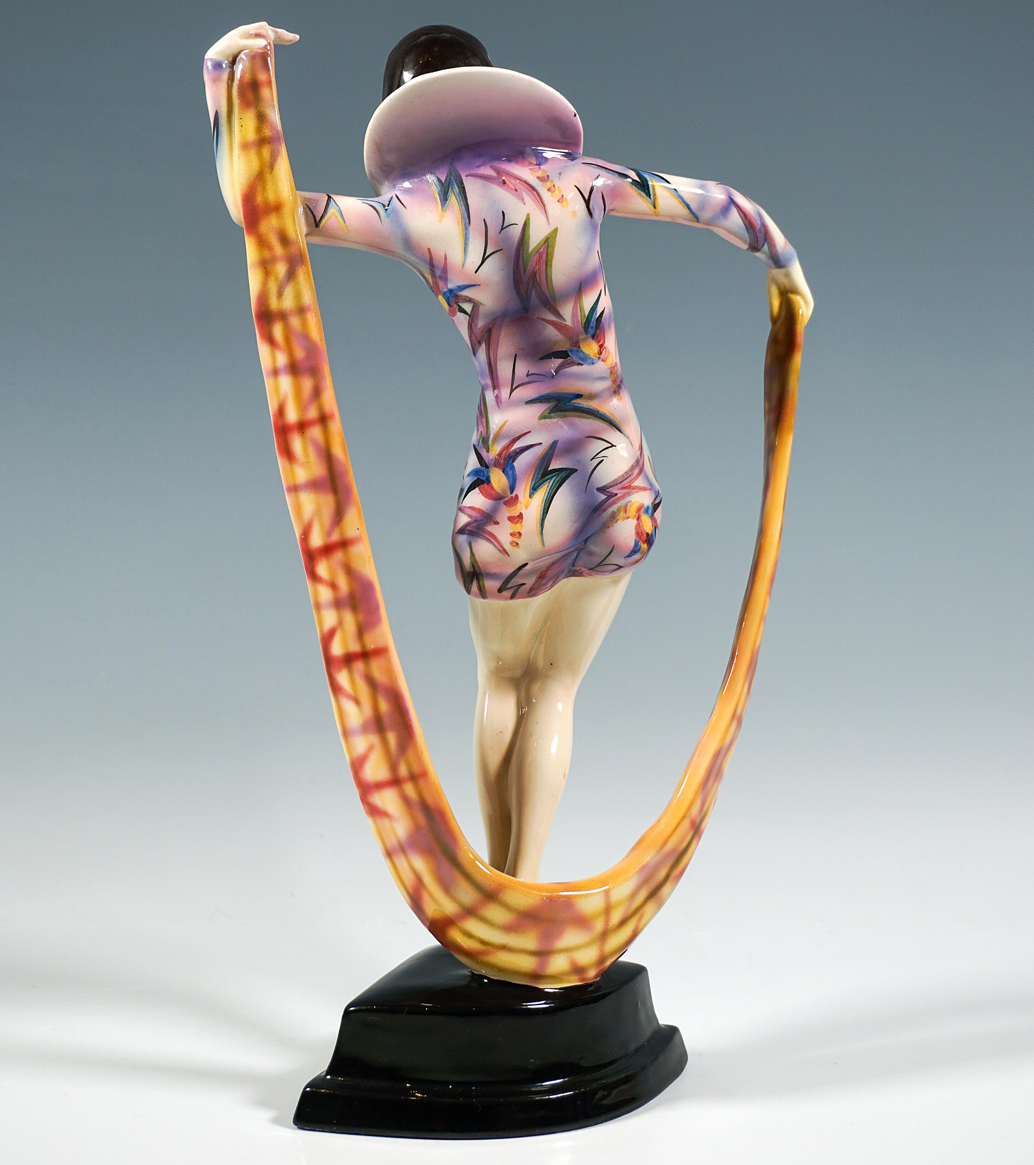 Goldscheider Wien Art Déco Figur 'Schleiertanz', von Stephan Dakon, CIRCA 1926 (Art déco) im Angebot