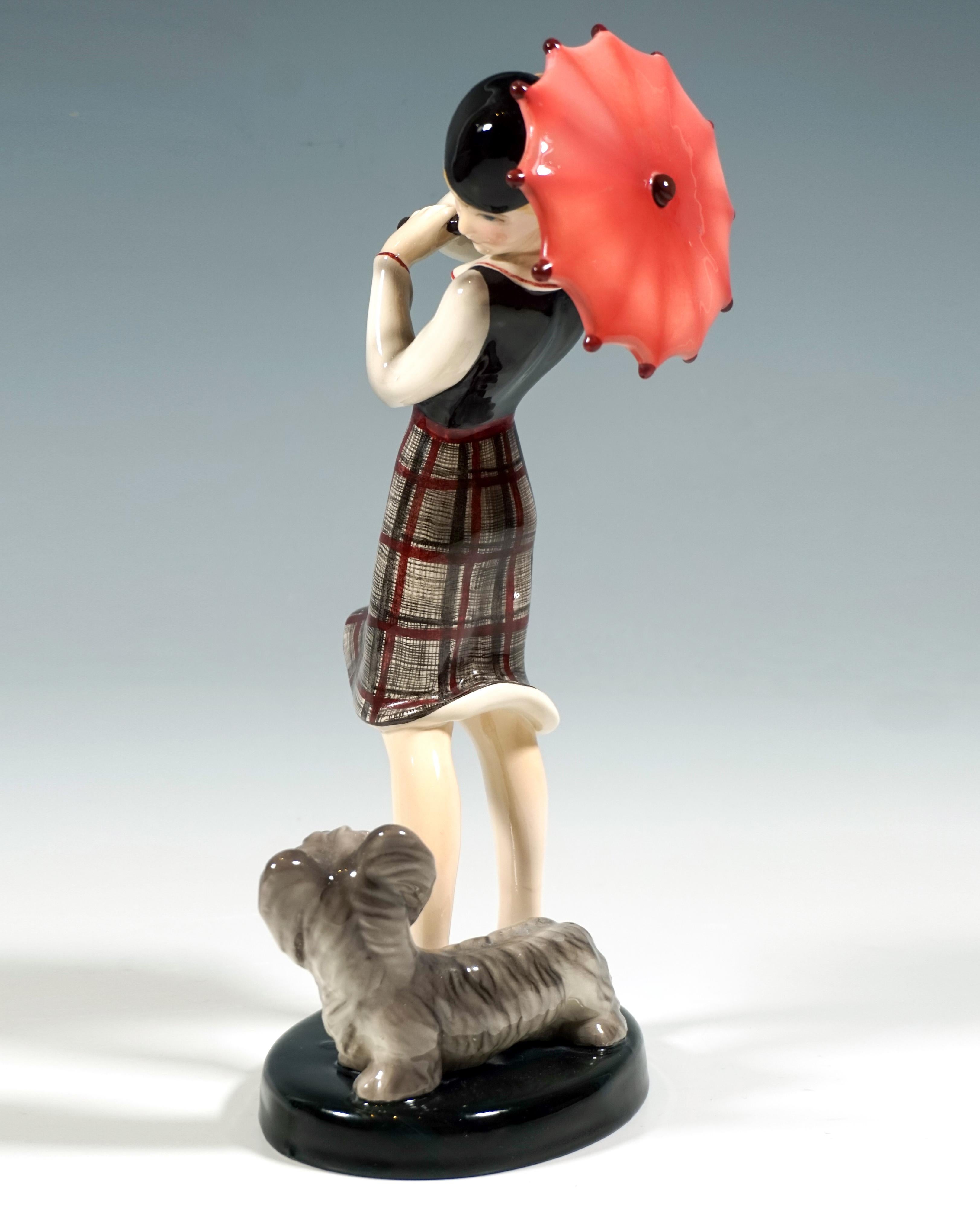 Goldscheider Wiener Mädchen mit Parasol und Terrier, Stephan Dakon, um 1935 (Österreichisch)