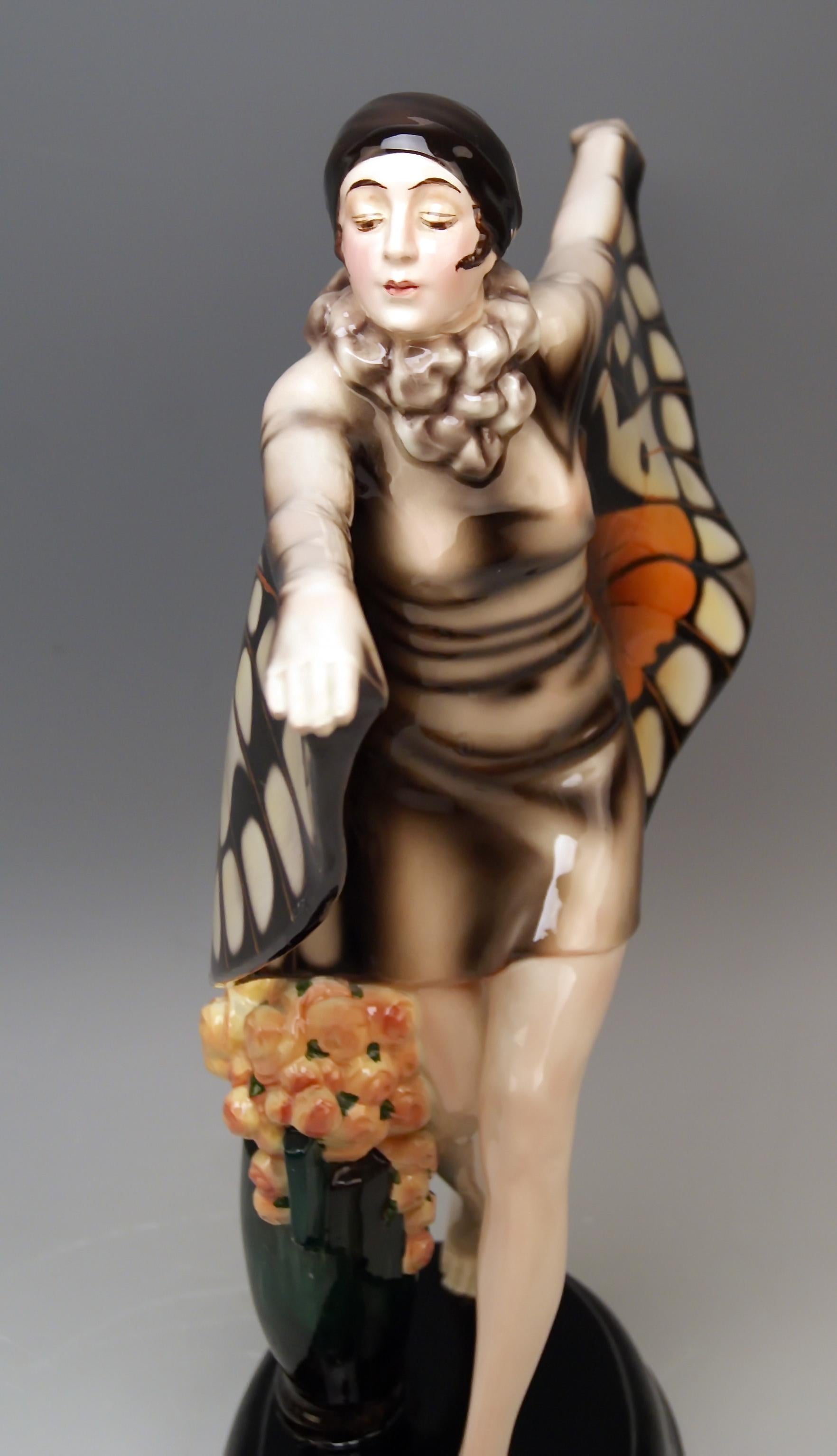 Goldscheider Wien Lorenzl Schmetterlingsdame Gefangener Vogel Nr.5230:: um 1930 (Art déco)