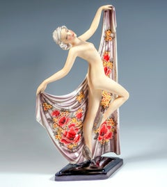 Goldscheider Vienna Nude Art Déco Dancer Posing With Large Shawl, circa 1939